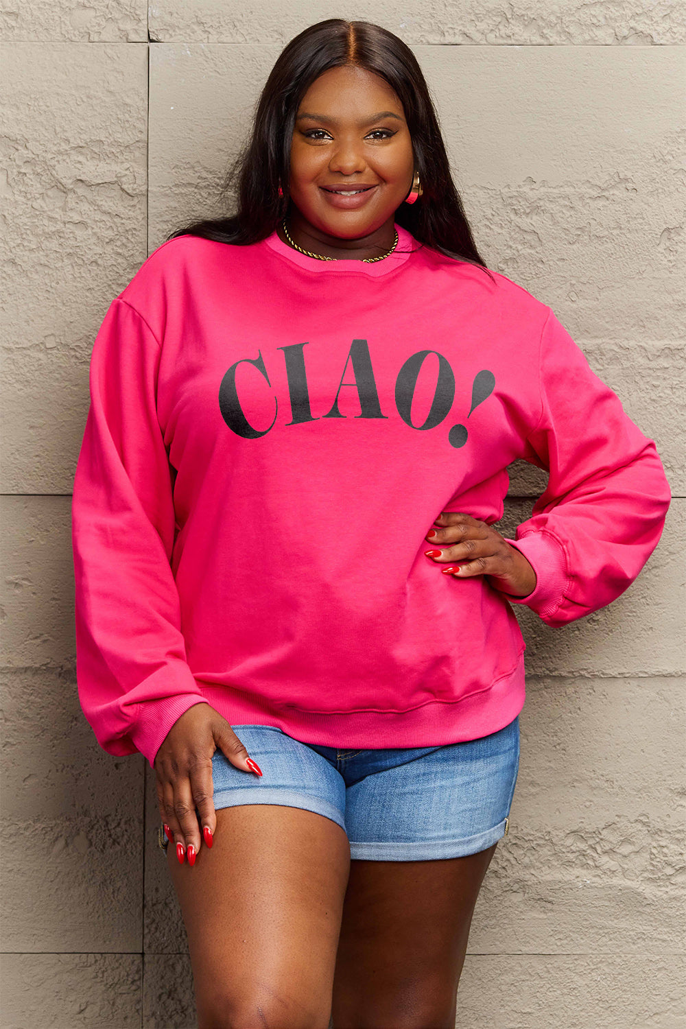 Sudadera de cuello redondo de tamaño completo ¡CIAO! de Simply Love
