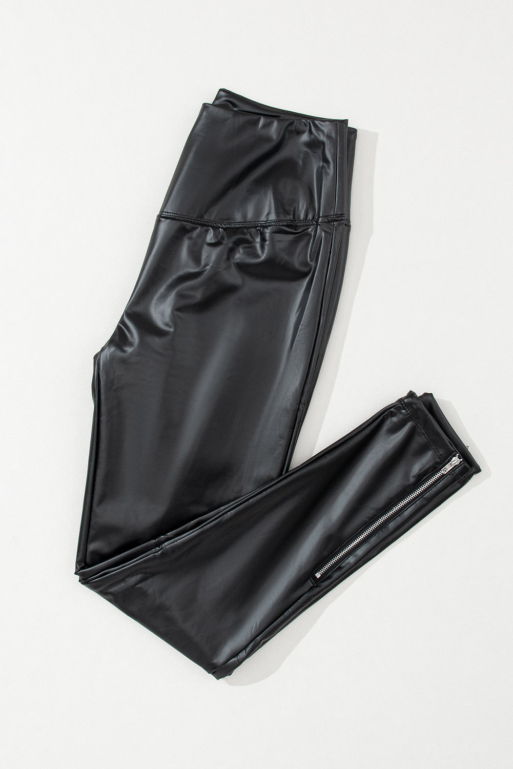 Leggings negros de piel sintética con detalle de cremallera | S - XL