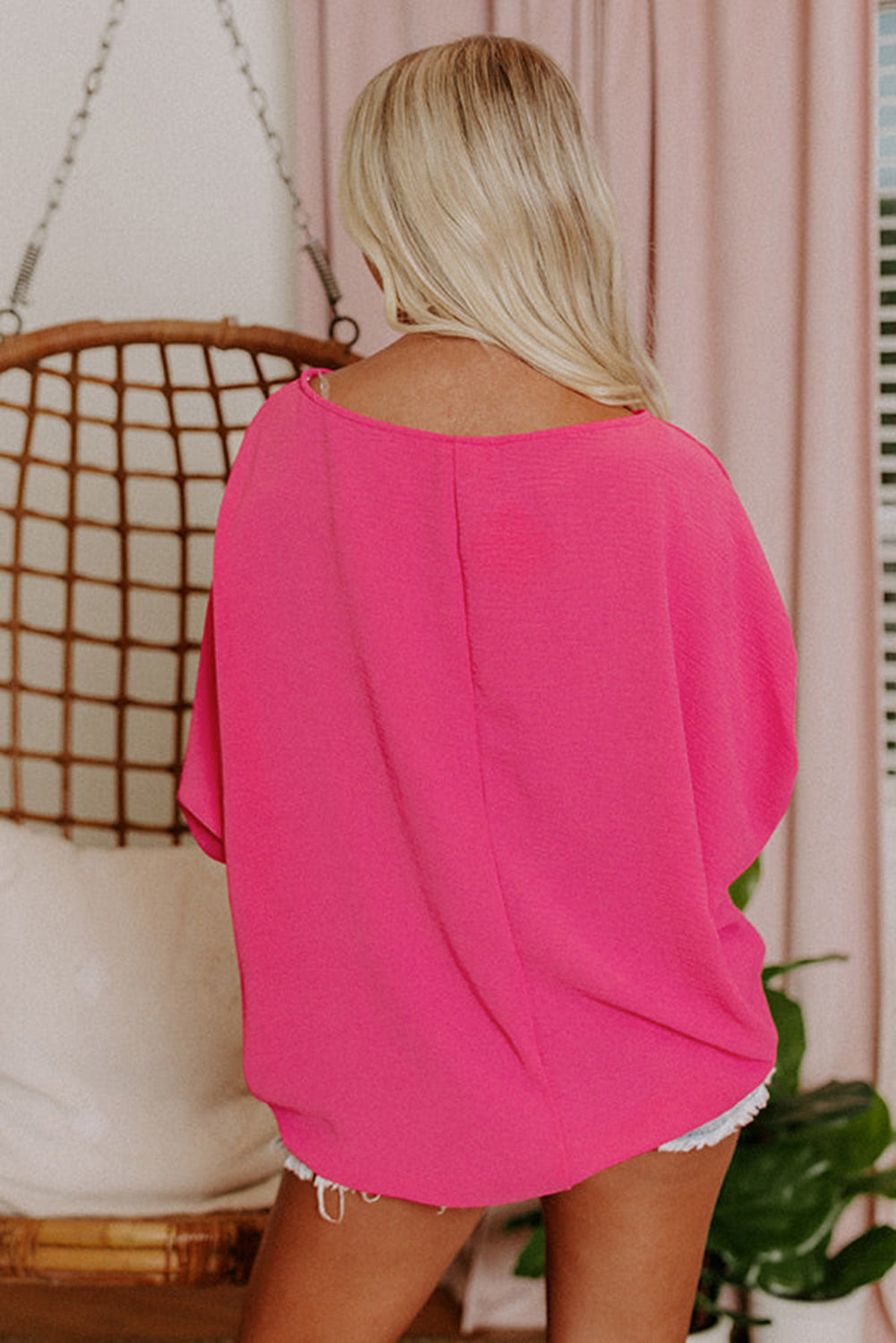Blusa informal de media manga con puños fruncidos, color blanco, lisa