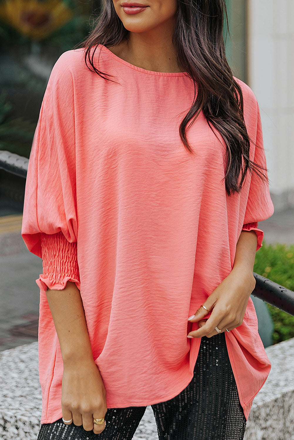 Blusa informal de media manga con puños fruncidos, color blanco, lisa