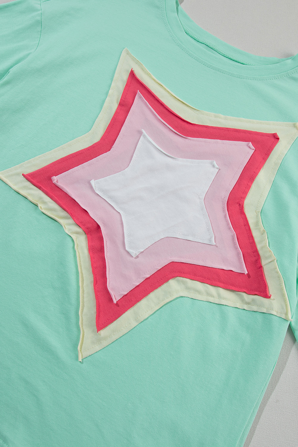 Camiseta extragrande de manga corta con parches de estrellas y bloques de color Bonbon
