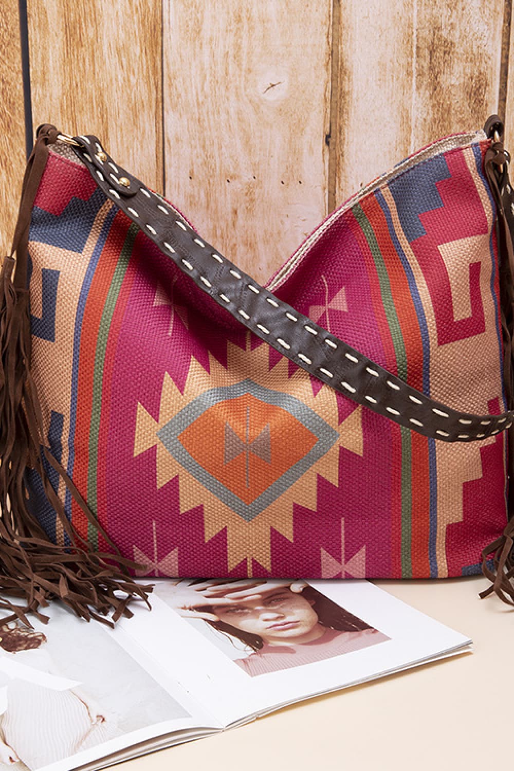 Bolsa de lona con diseño geométrico