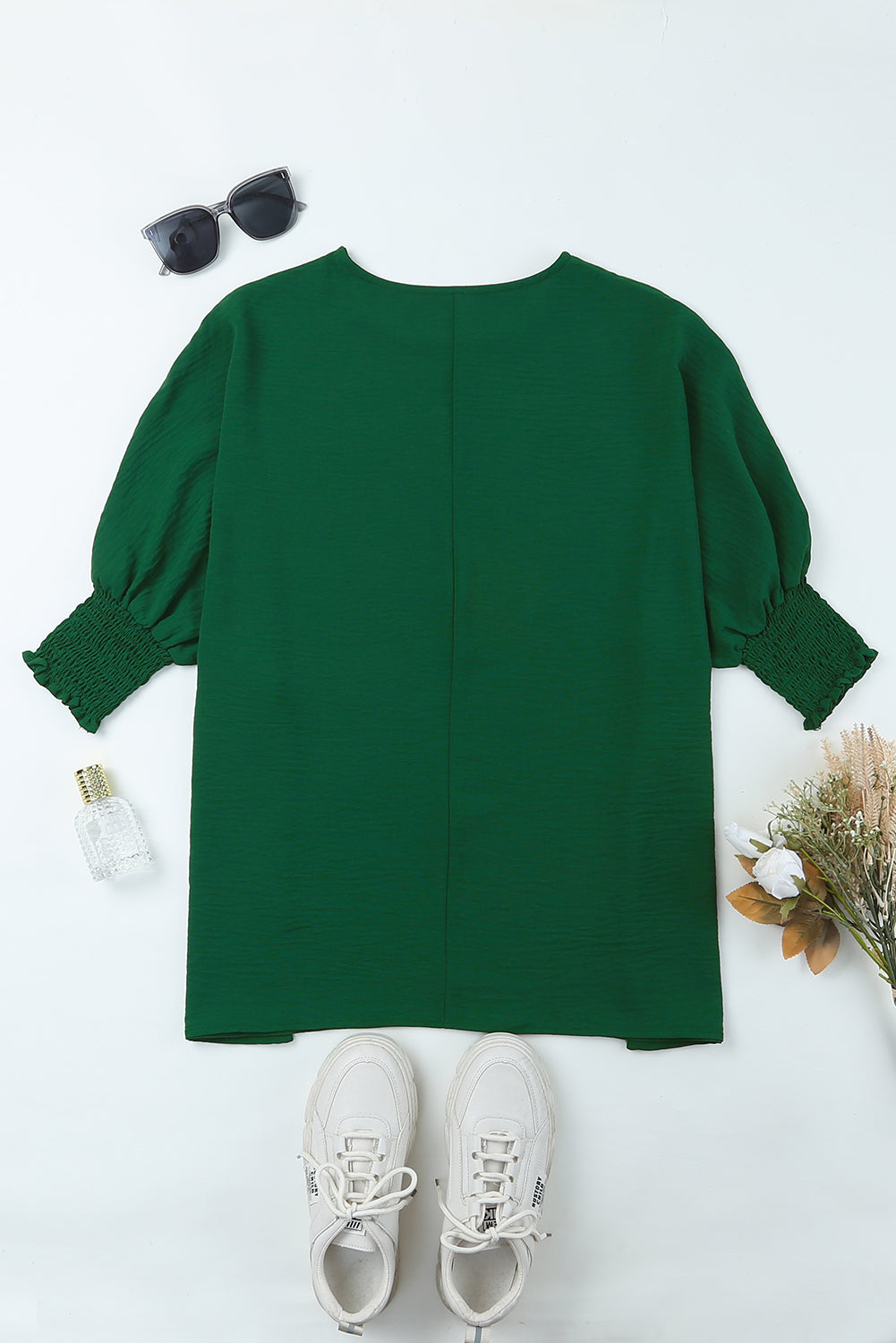 Blusa informal de media manga con puños fruncidos, color blanco, lisa