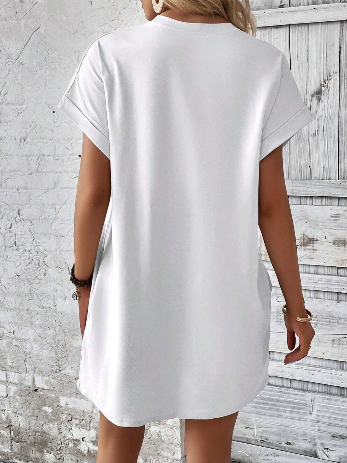 Vestido mini de cuello redondo y manga corta | Tallas S a 2XL | 8 COLORES