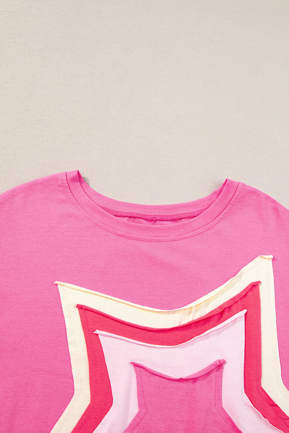 Camiseta extragrande de manga corta con parches de estrellas y bloques de color Bonbon