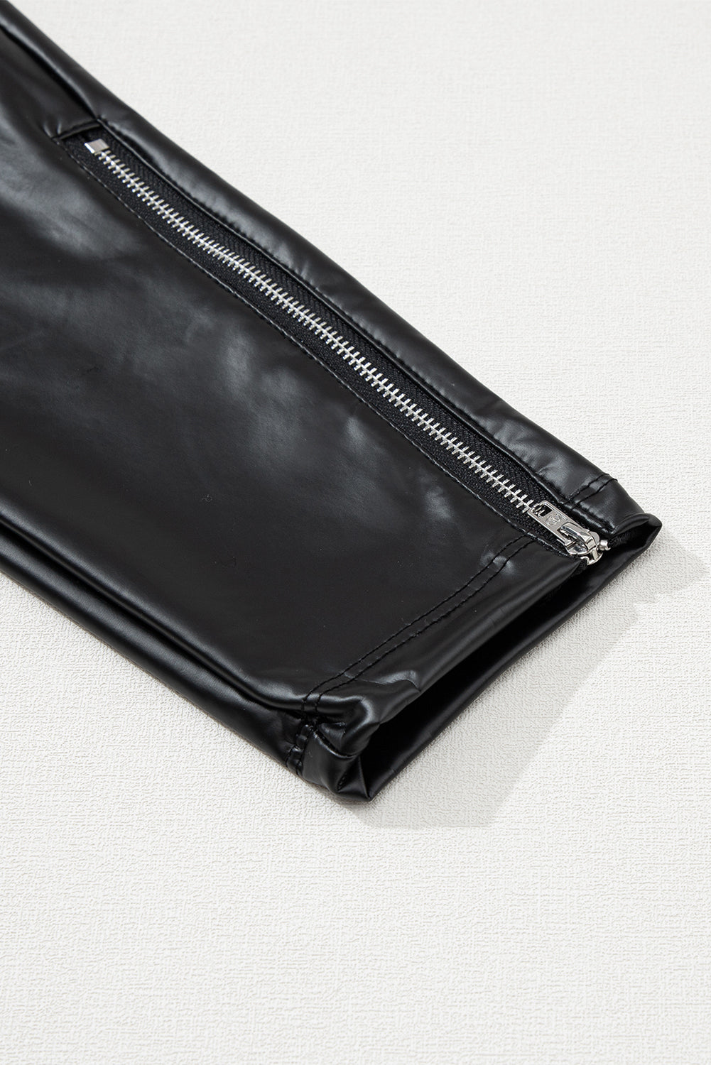 Leggings negros de piel sintética con detalle de cremallera | S - XL