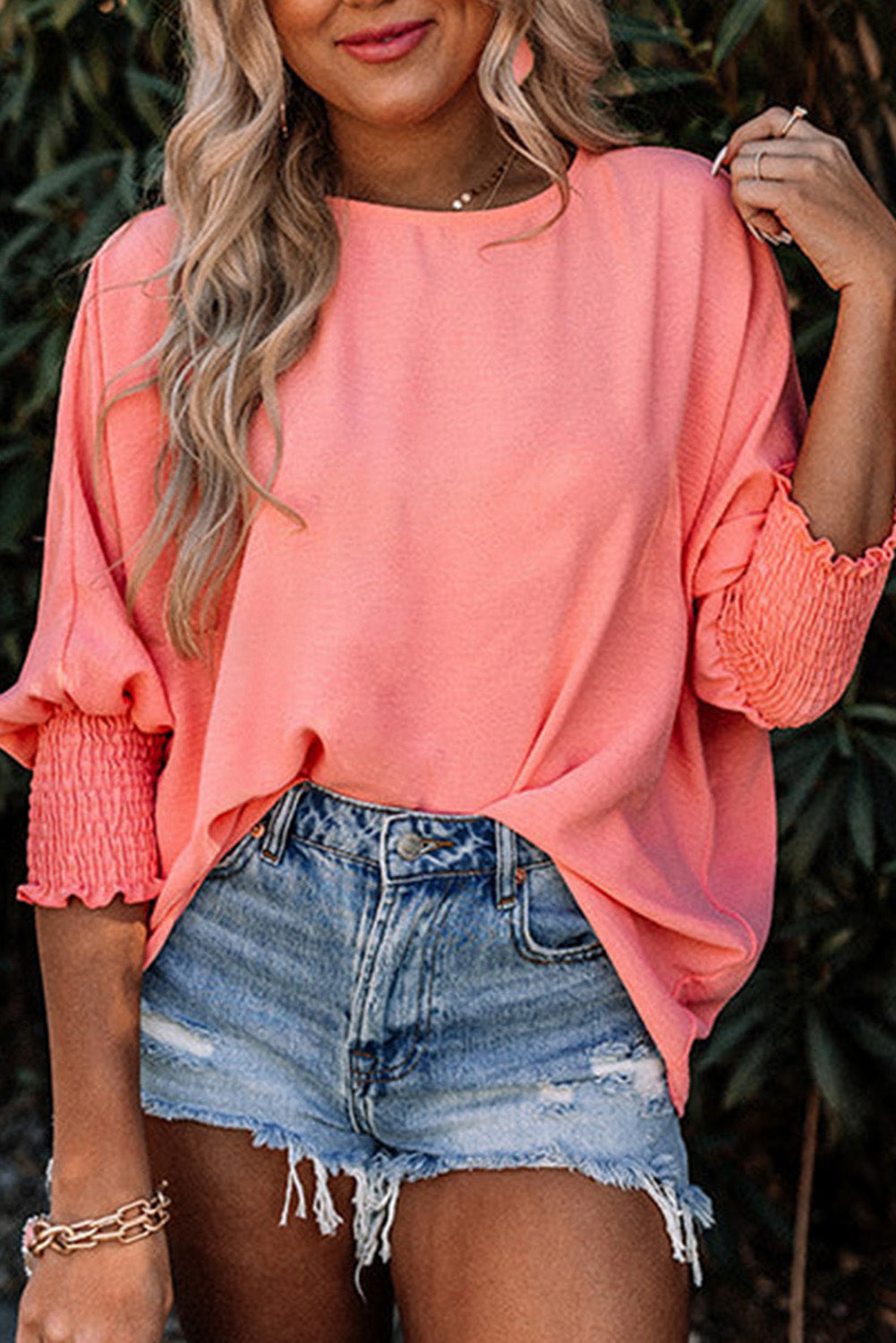 Blusa informal de media manga con puños fruncidos, color blanco, lisa