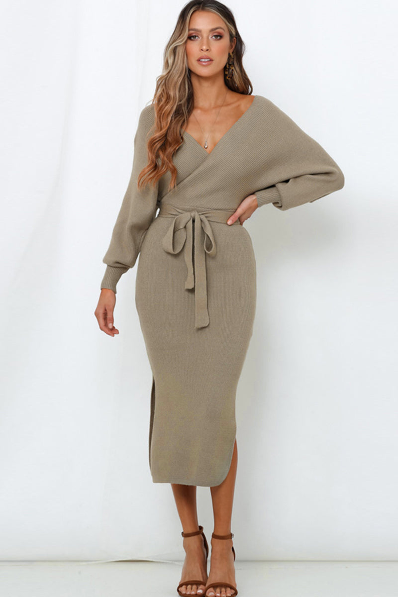 Vestido tipo suéter con lazo en la cintura y cruzado
