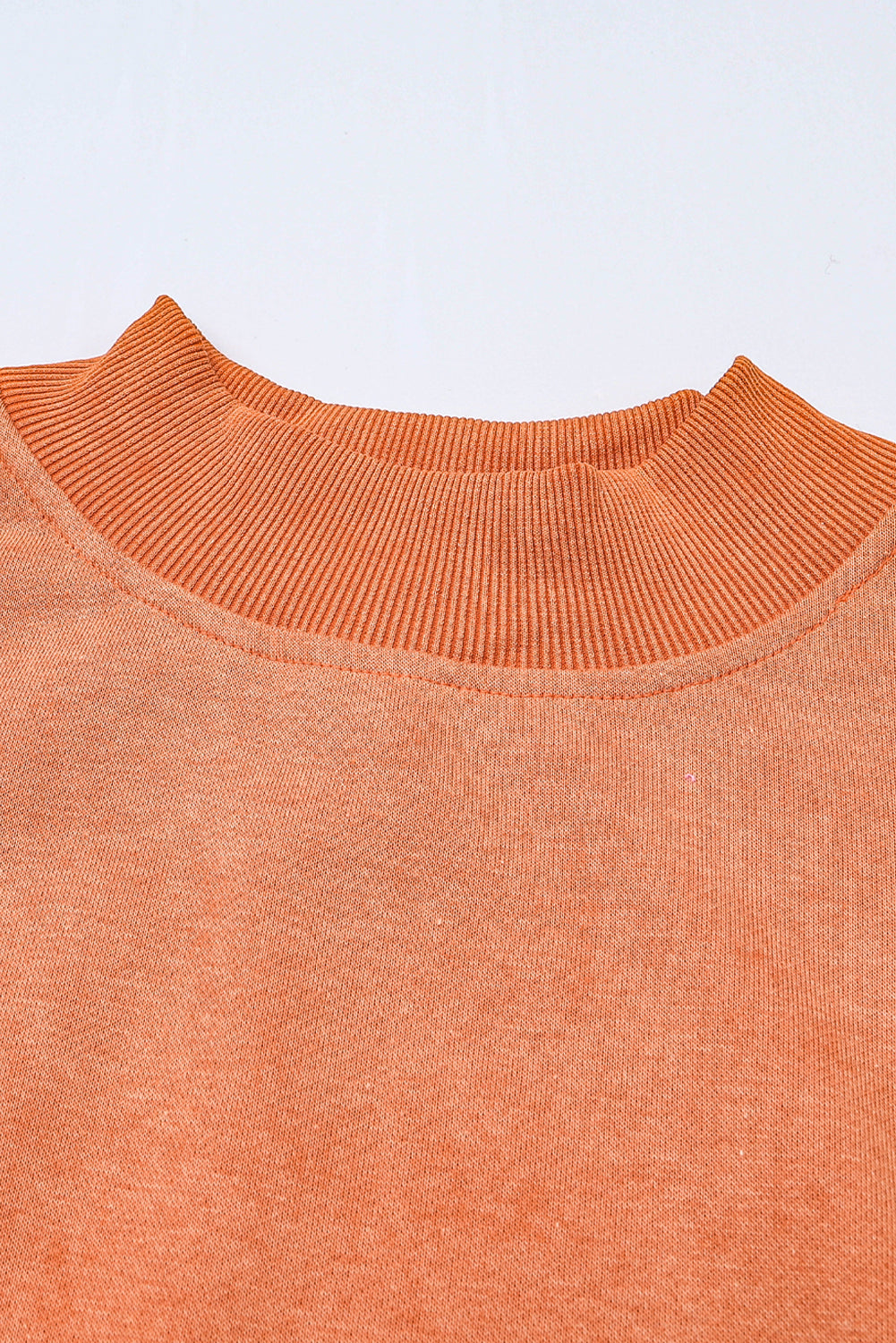 Sudadera con cuello redondo y hombros caídos, color marrón