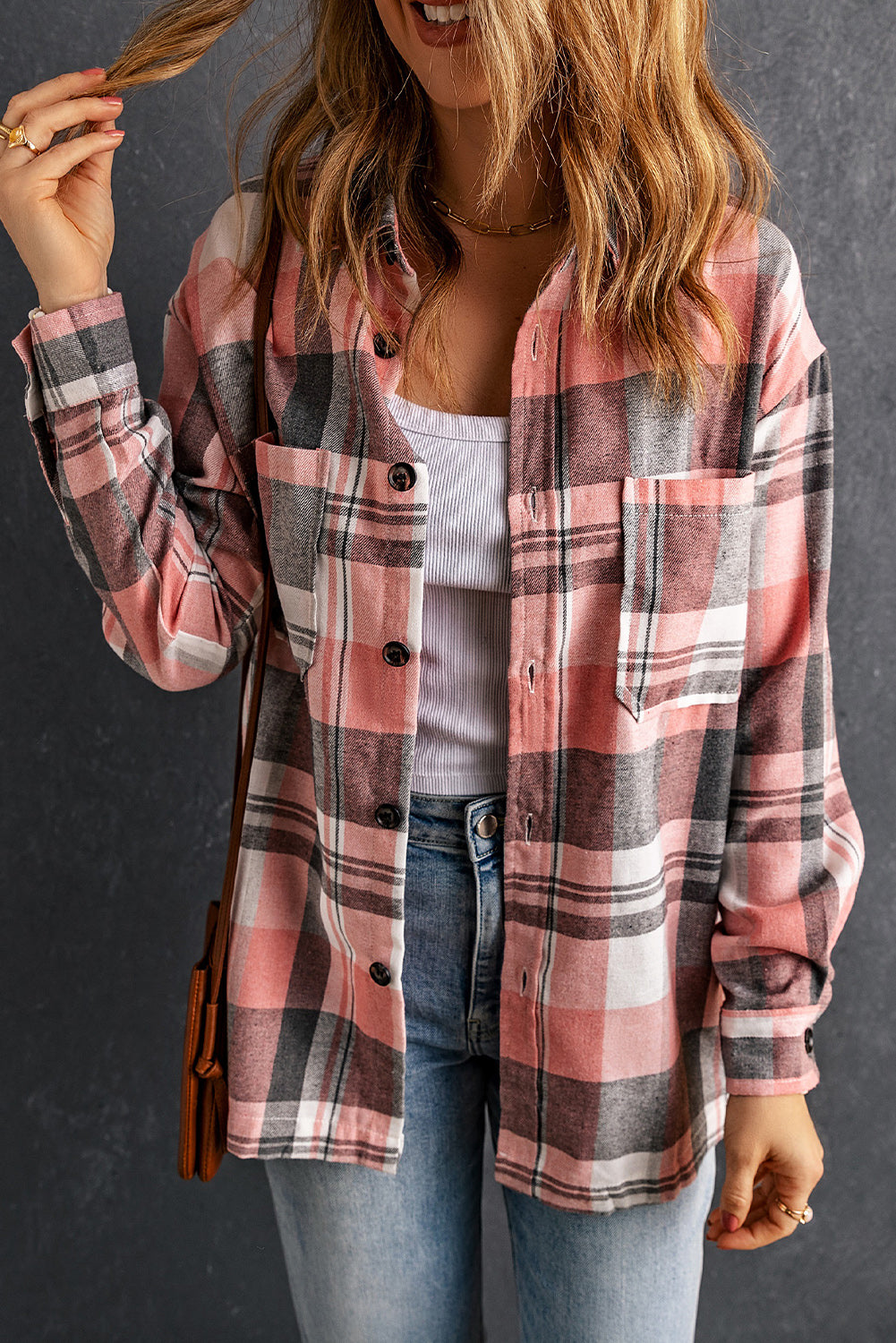 Camisa larga con hombros caídos y cuadros escoceses de Double Take