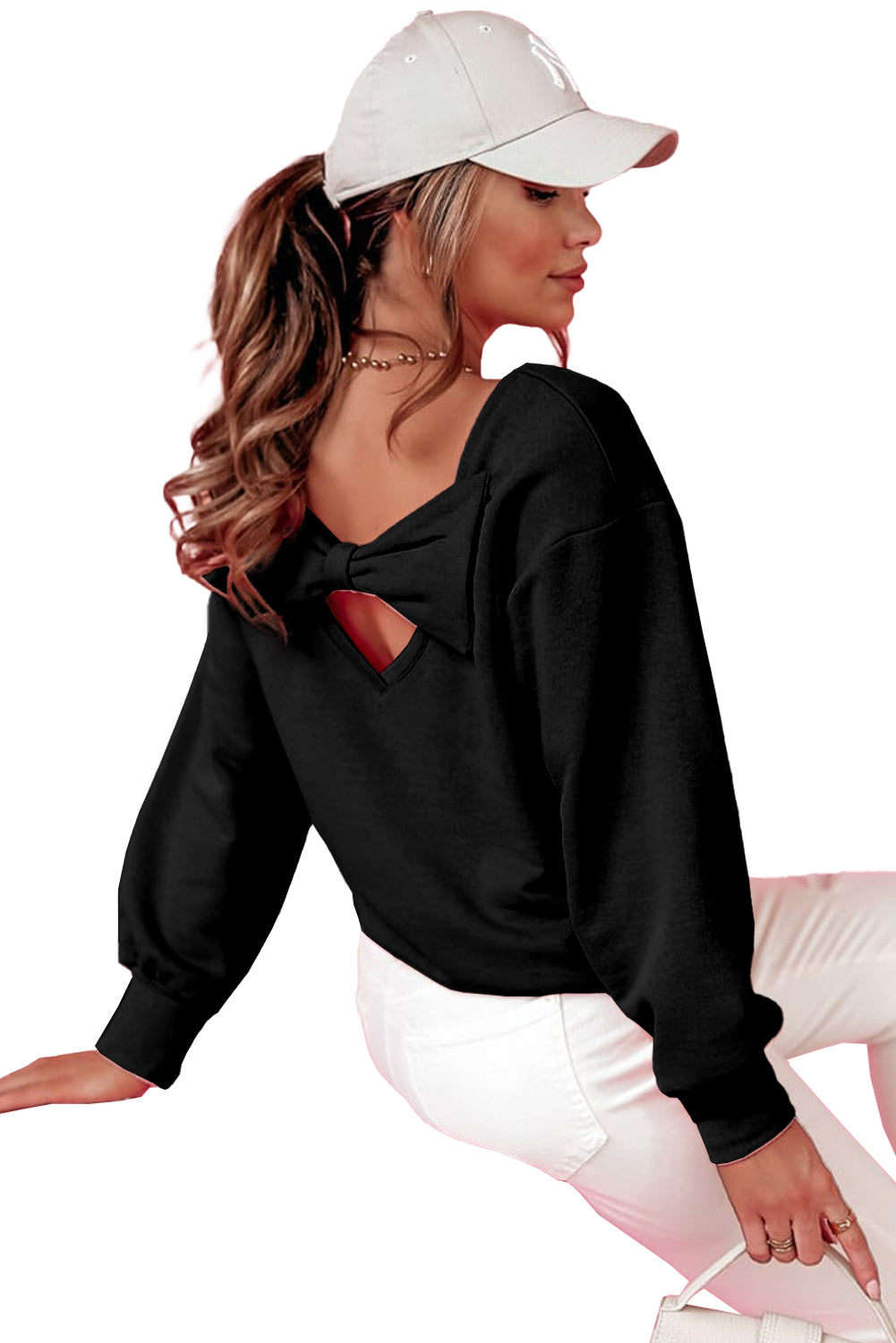 Sudadera de cuello redondo con espalda descubierta y lazo en color castaño claro