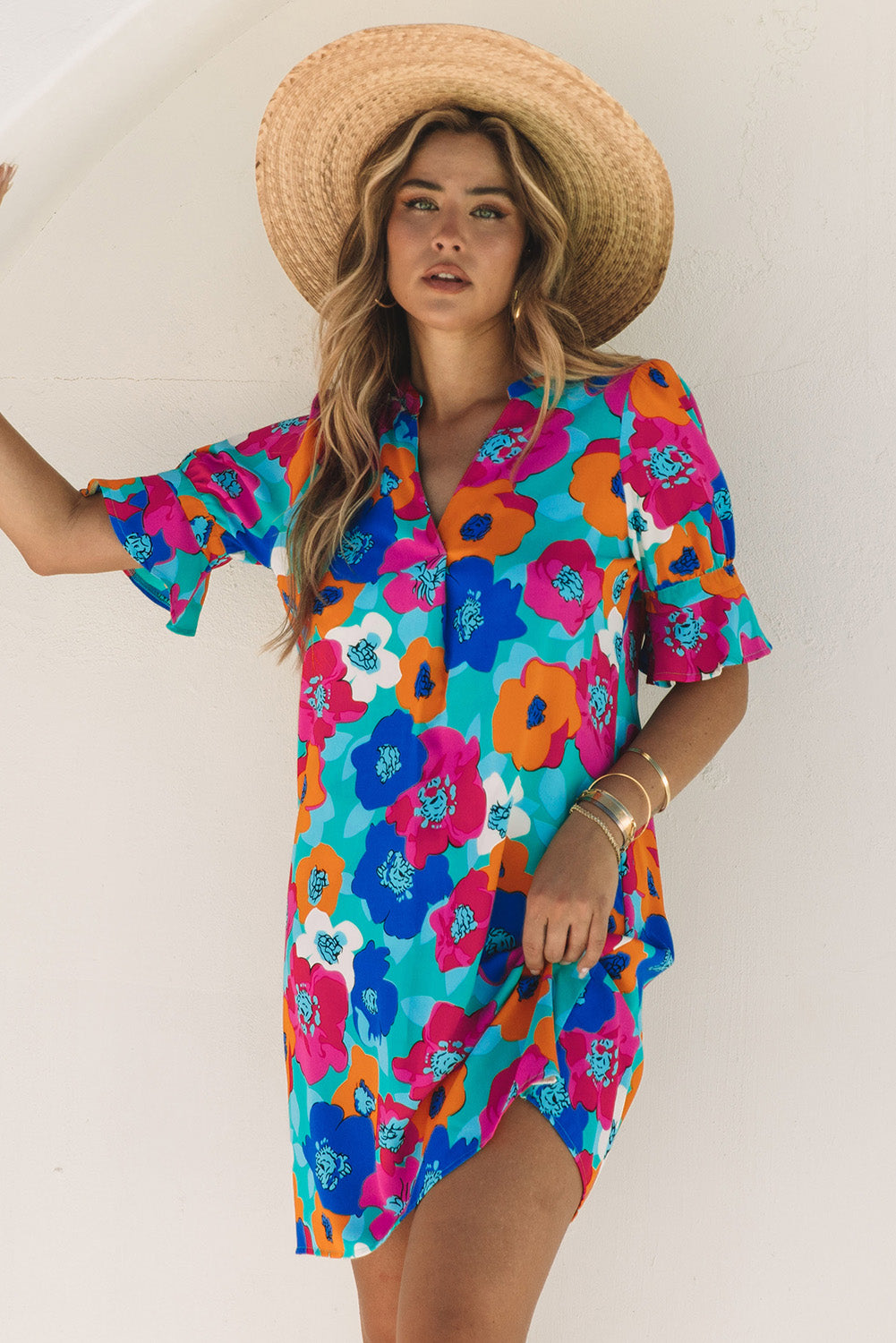 Vestido túnica de manga corta con cuello mandarín y estampado floral de rosas