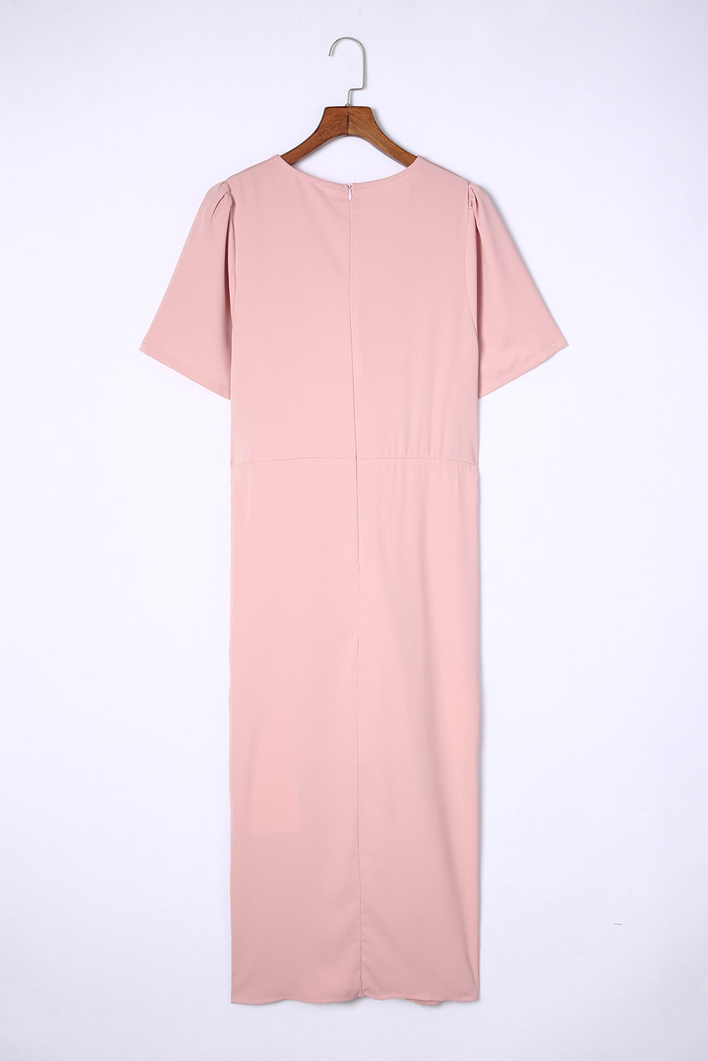 Vestido midi cruzado con escote en V y abertura en el dobladillo en color rosa de talla grande