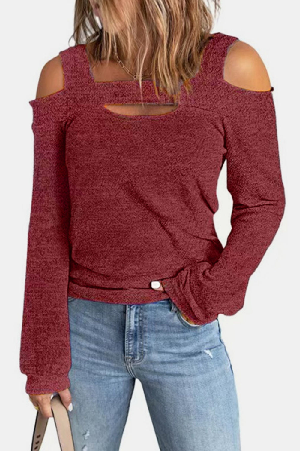 Blusa con hombros descubiertos y aberturas en talla grande