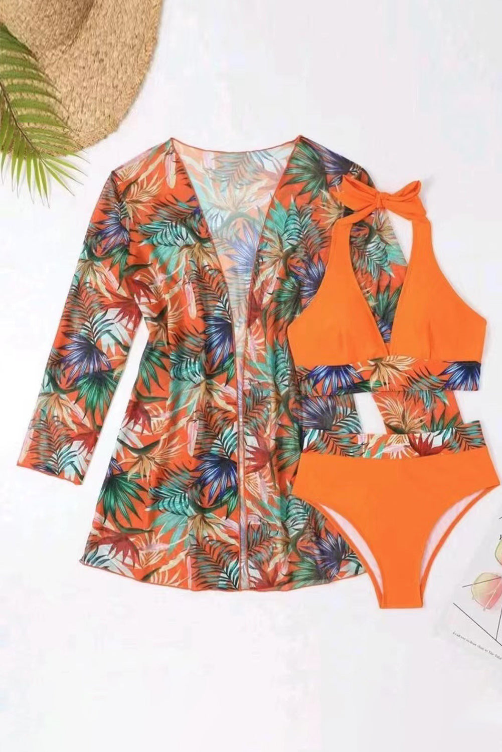 Conjunto de bikini halter con ribete de contraste tropical de 3 piezas con cubierta Carrot