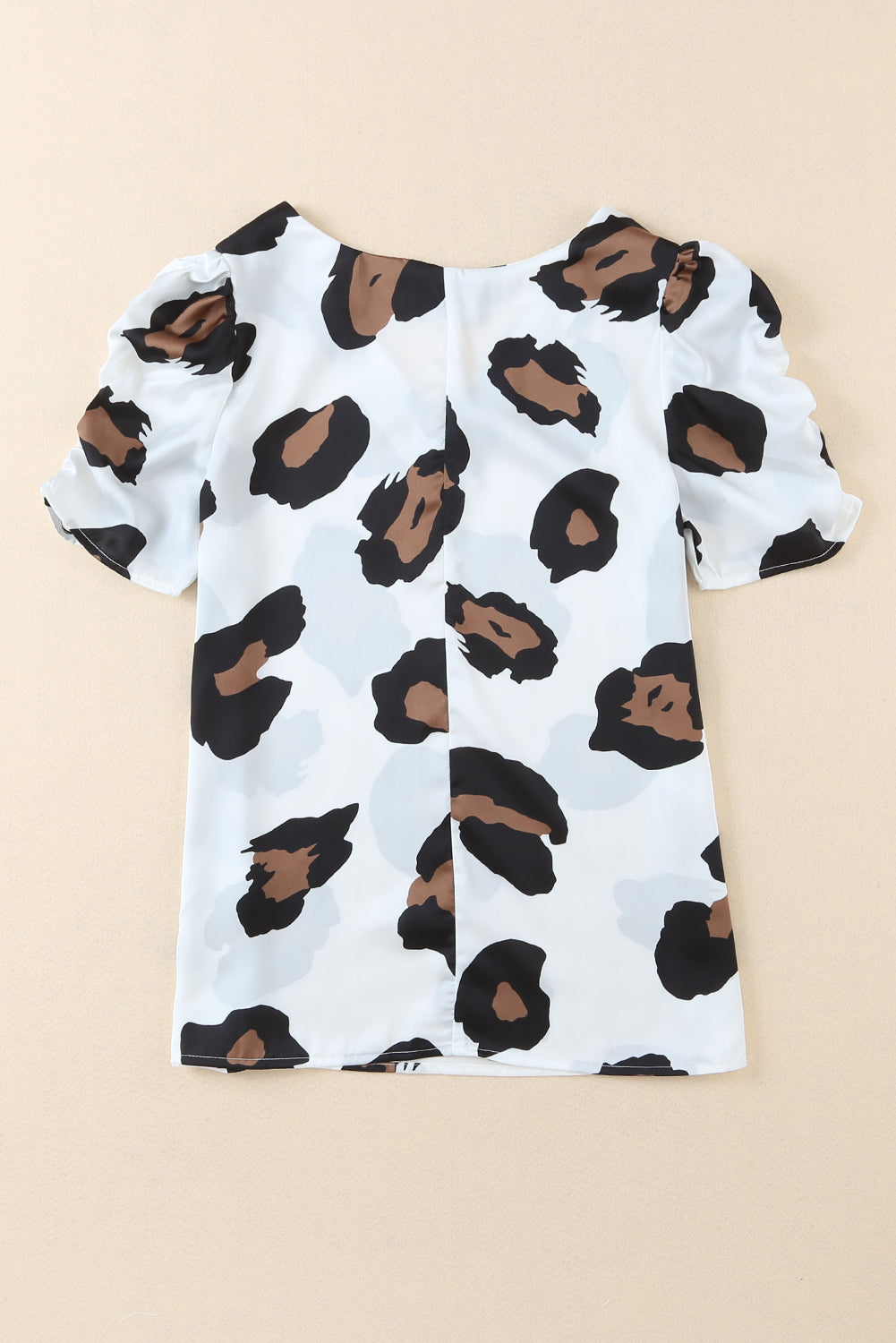 Blusa de manga corta con estampado de leopardo, fruncida, cuello en V y mangas cortas en azul