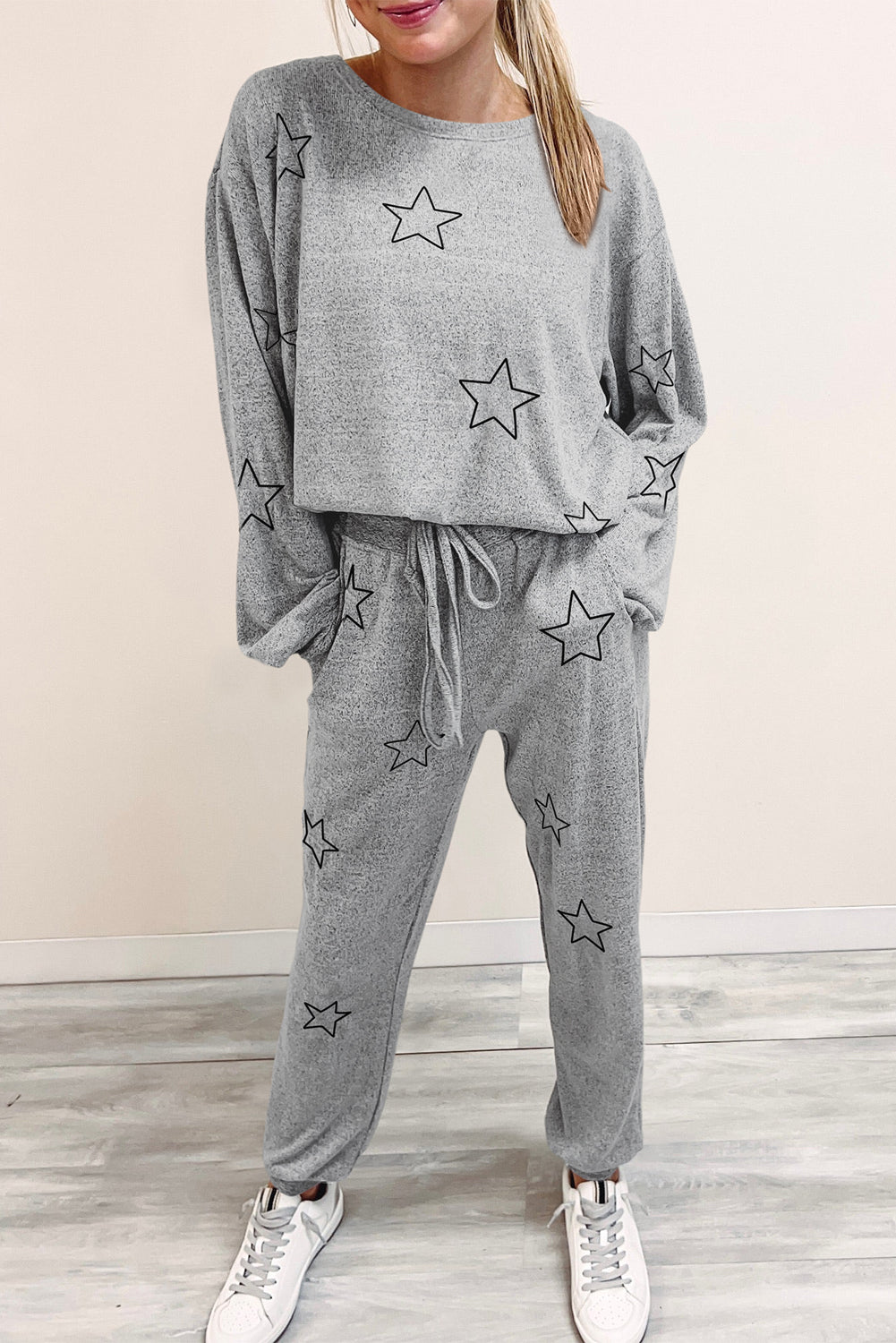 Conjunto de pantalón con cordón y camiseta de manga larga con estampado de estrellas grises