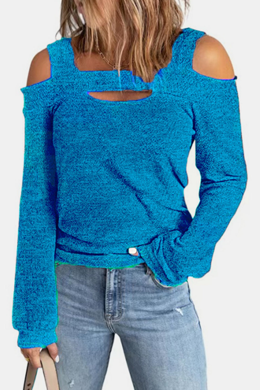 Blusa con hombros descubiertos y aberturas en talla grande