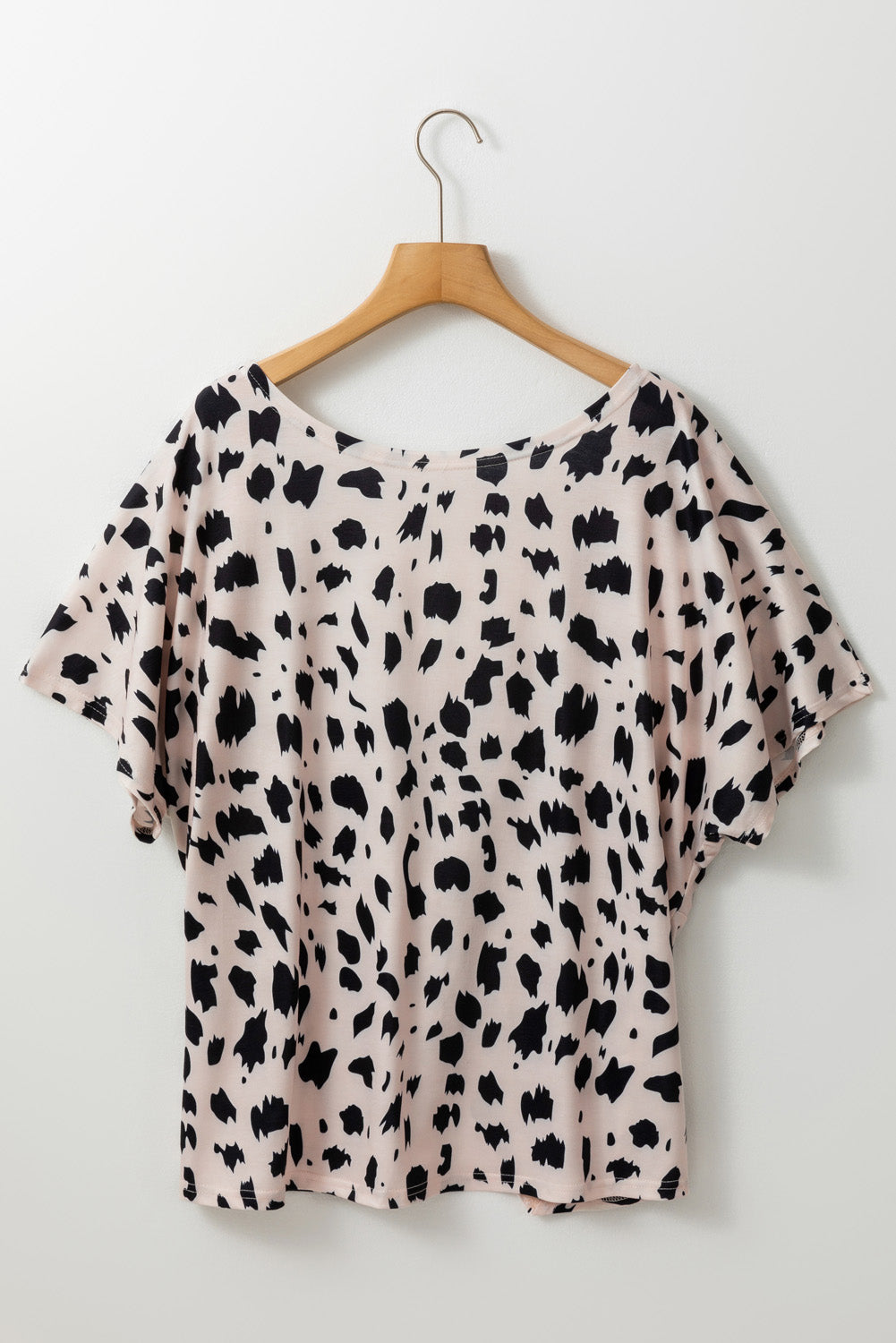 Blusa de talla grande con espalda abierta y estampado de leopardo color caqui