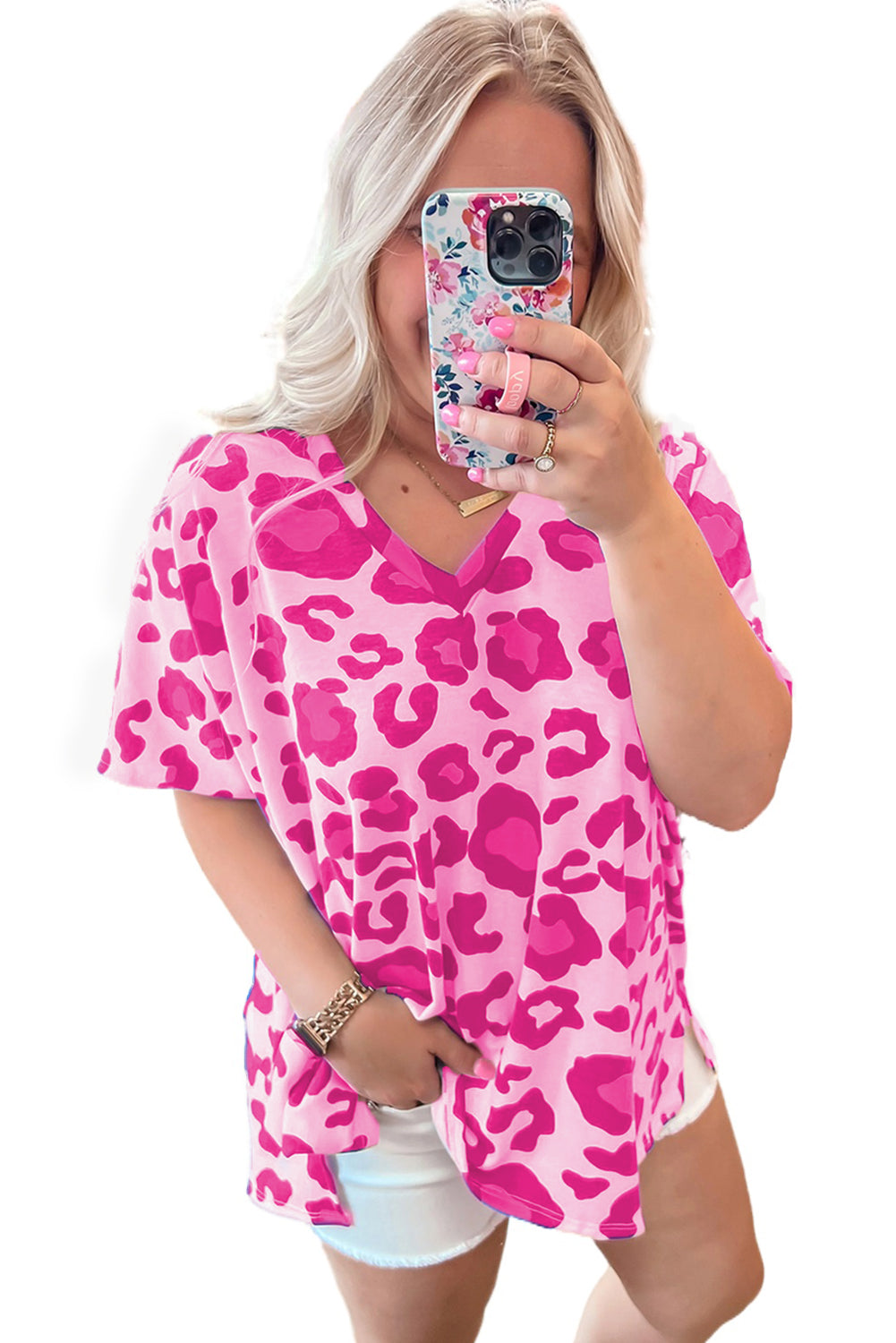 Camiseta de cuello en V con estampado de leopardo en talla grande