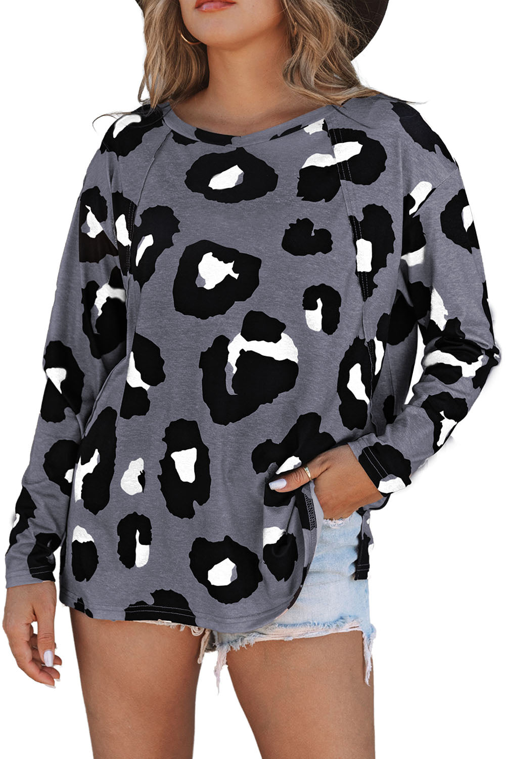 Blusa informal holgada de manga larga con estampado de leopardo blanco