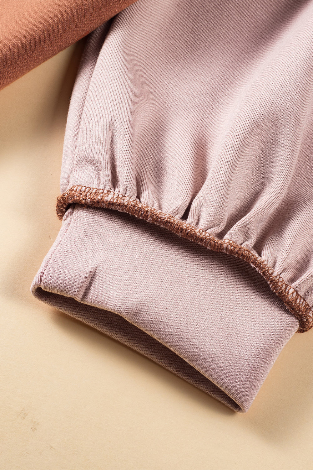 Sudadera con cremallera de un cuarto y costuras expuestas en bloques de color de talla grande Gold Flame