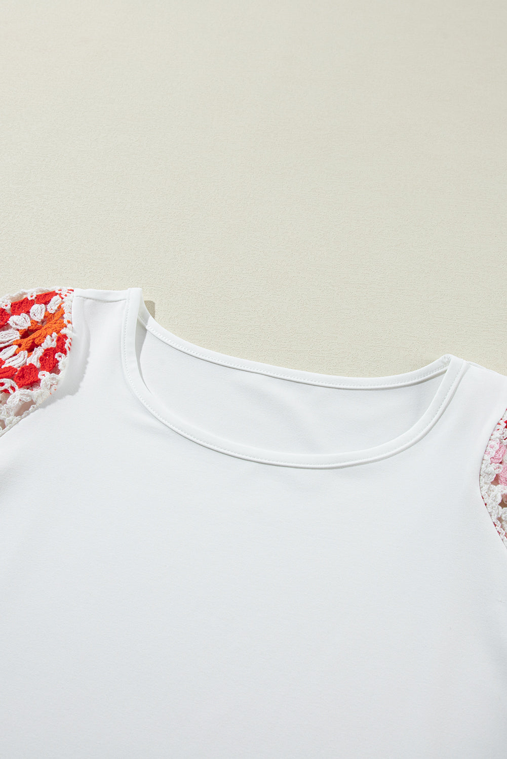 Camiseta con mangas de crochet y estampado floral ahuecado estilo boho turquesa