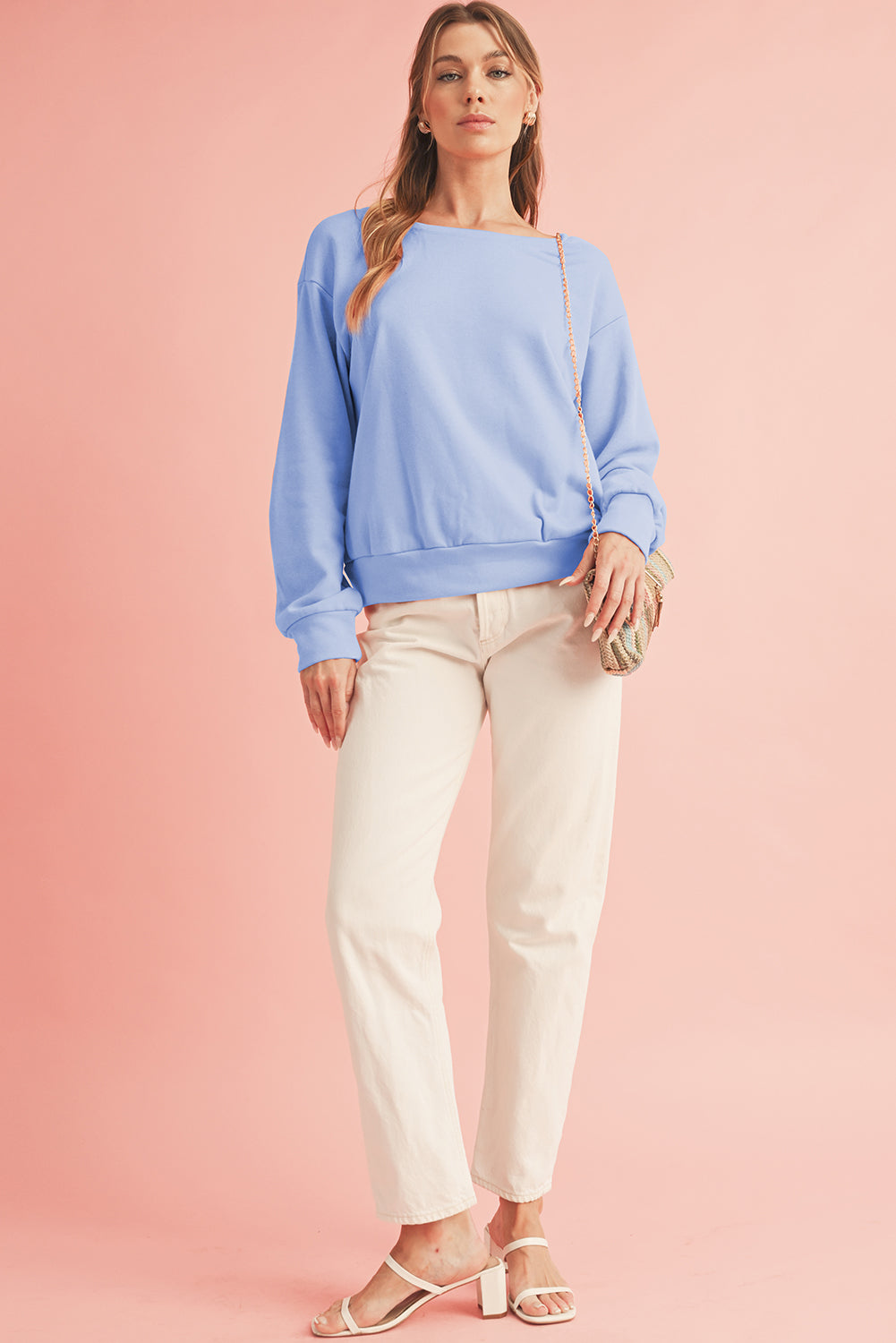 Sudadera de cuello redondo con espalda descubierta y lazo en color castaño claro