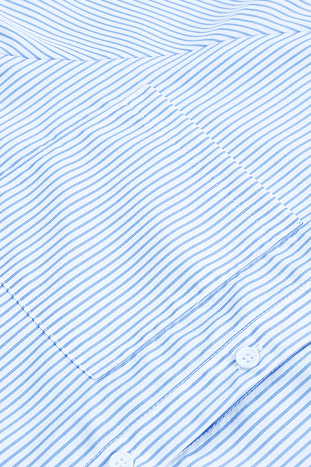 Camisa informal de rayas negras con puños fruncidos
