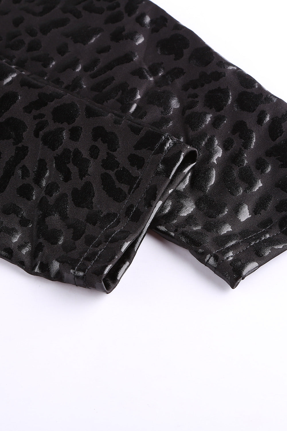 Leggings casuales con textura de leopardo negro brillante