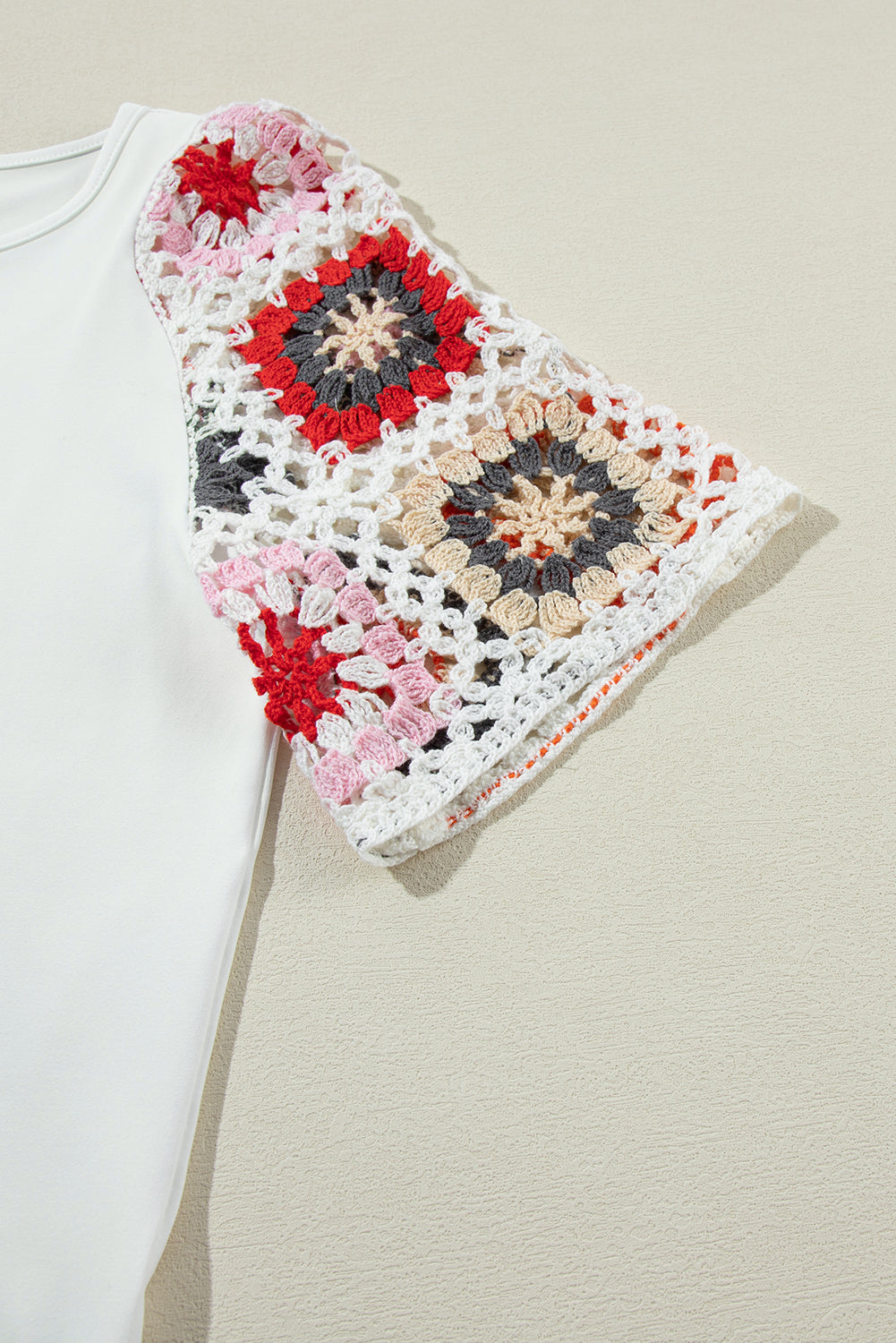 Camiseta con mangas de crochet y estampado floral ahuecado estilo boho turquesa