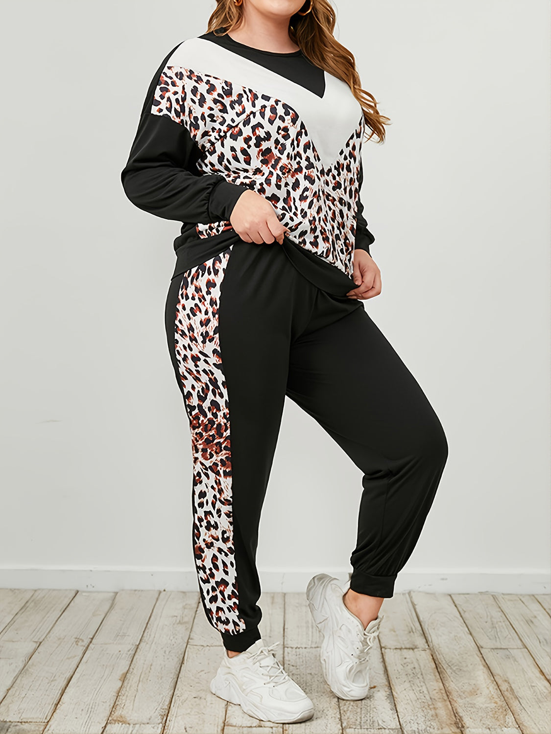 Conjunto de sudadera y pantalón deportivo con estampado de leopardo en talla grande