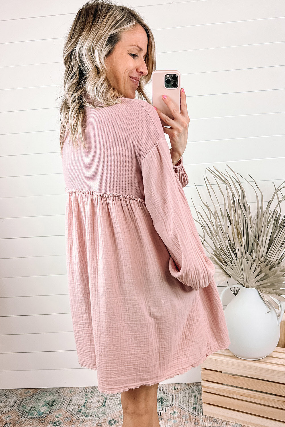 Pink Ribbed Crinkle Patchwork Puff Sleeve Raw Hem Shirt Dress