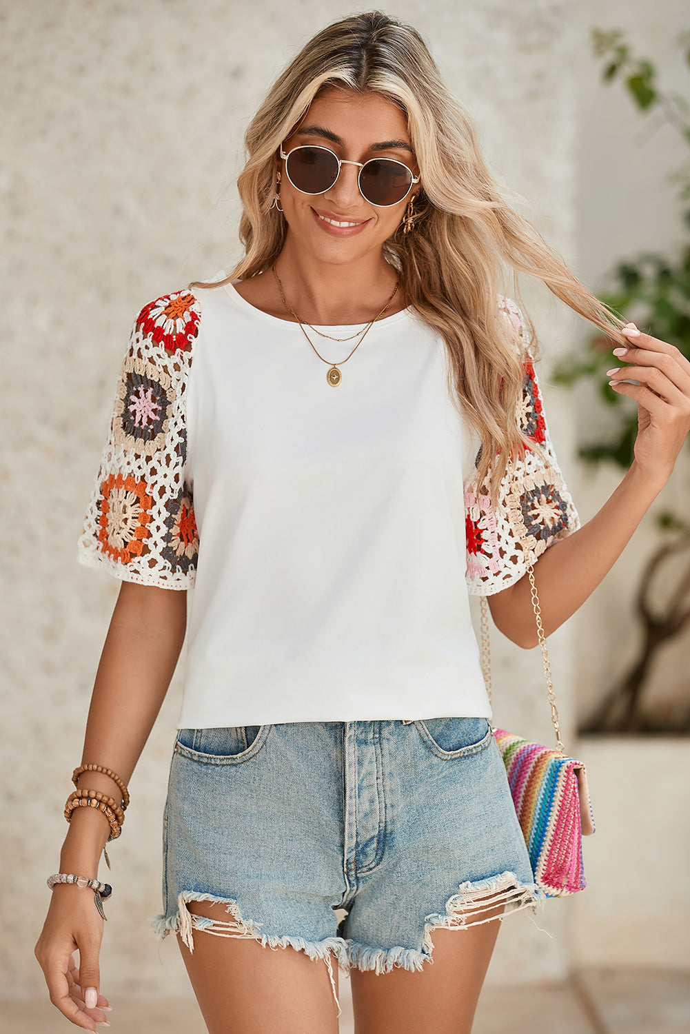 Camiseta con mangas de crochet y estampado floral ahuecado estilo boho turquesa