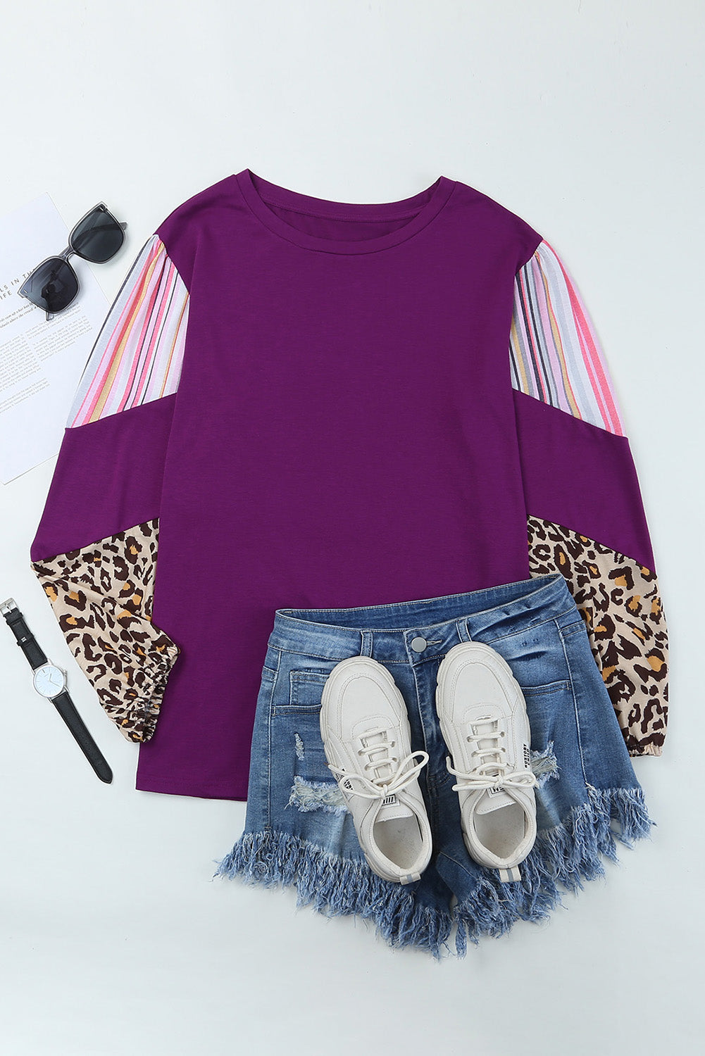 Blusa de talla grande con mangas a rayas de leopardo y bloques de color morado