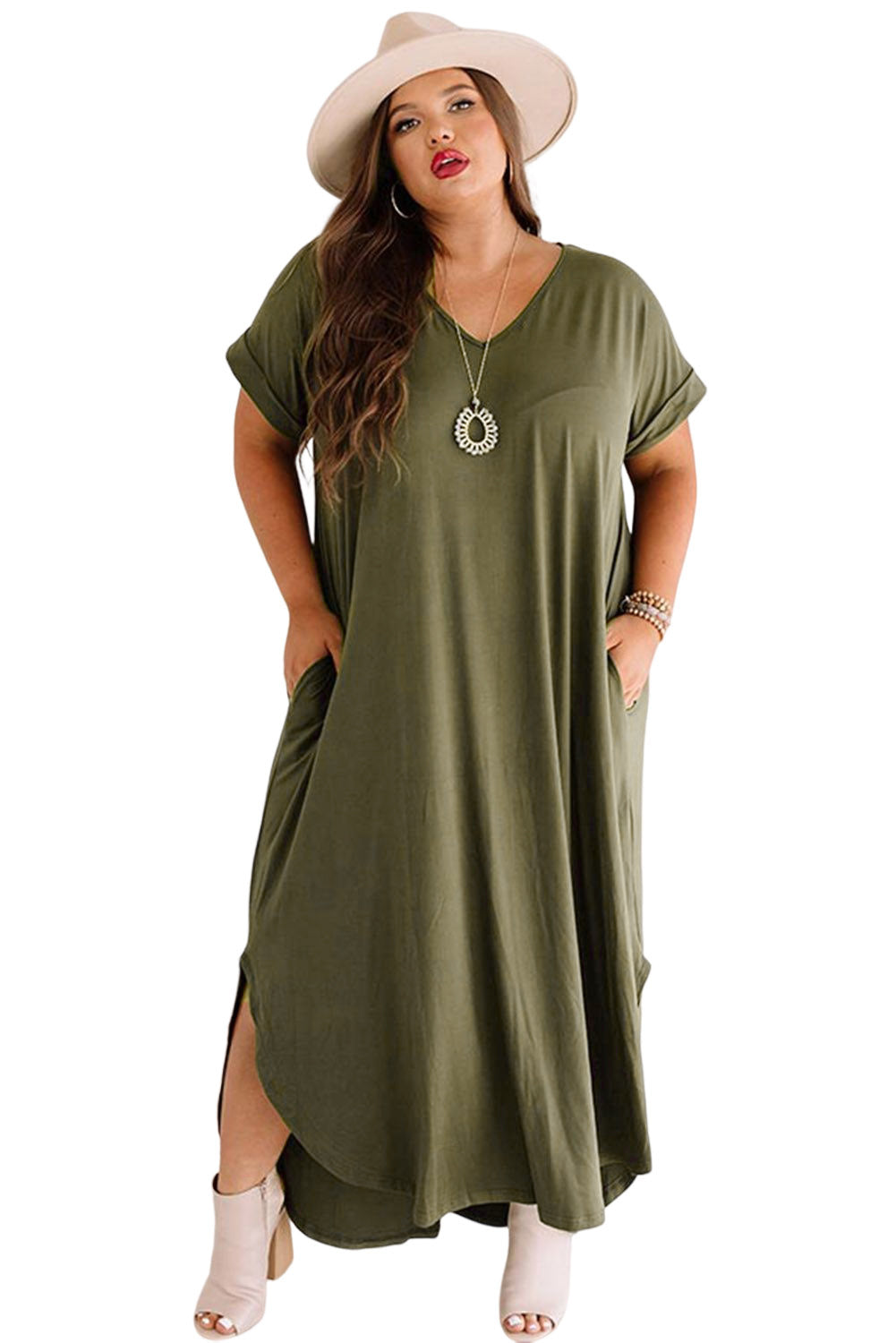 Vestido largo verde con escote en V y puños enrollados en talla grande