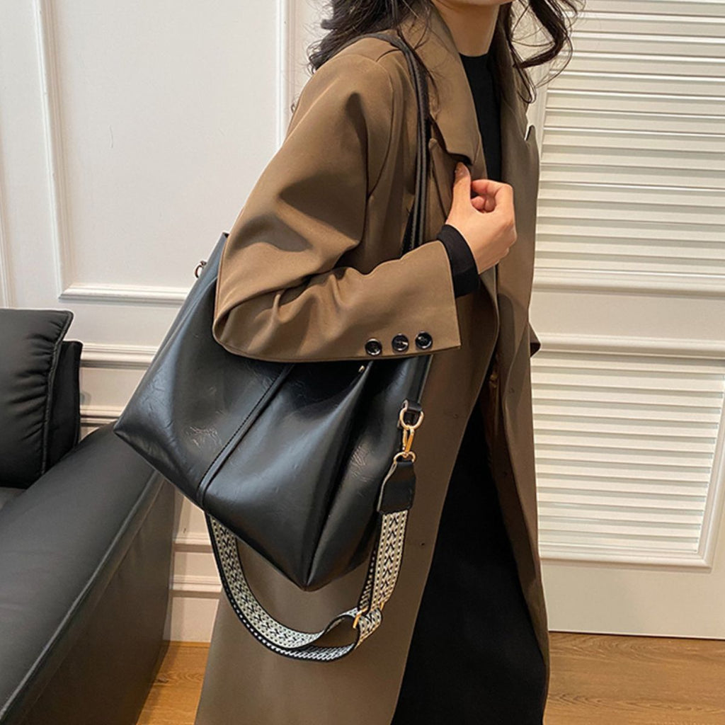 Bolso de mano grande de piel sintética