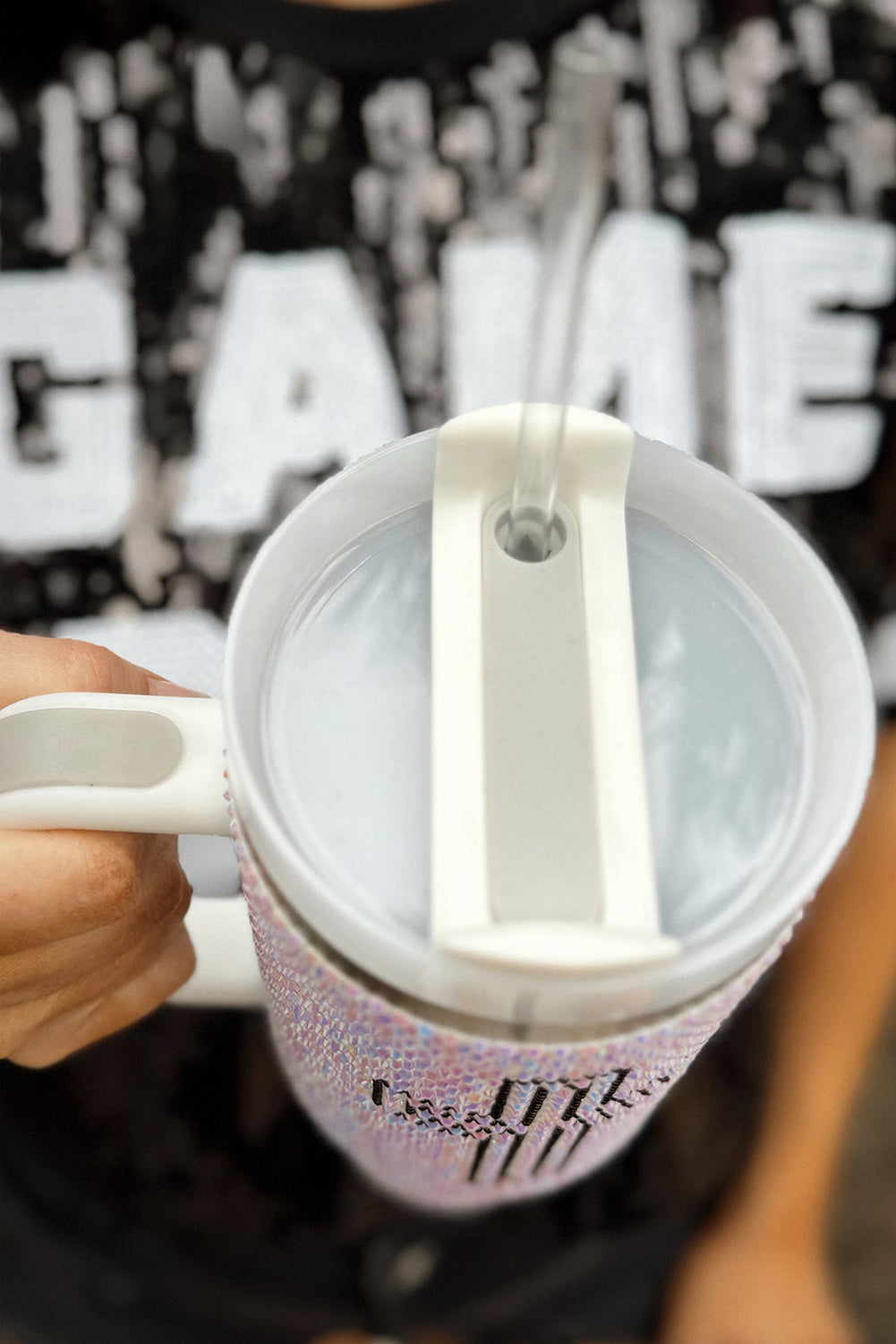 Vaso grande con asa de diamantes de imitación GAME DAY de 40 oz en color blanco