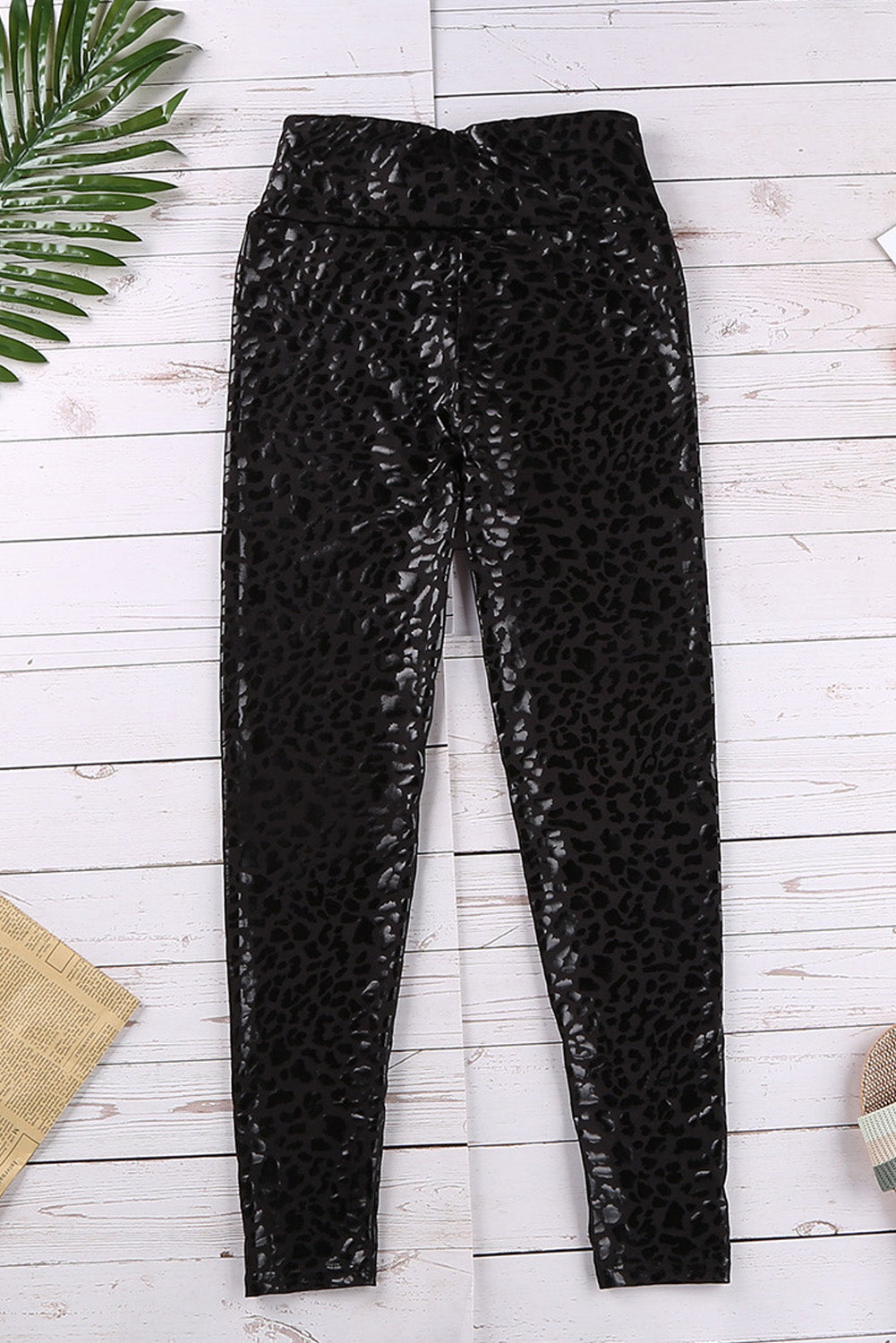 Leggings casuales con textura de leopardo negro brillante