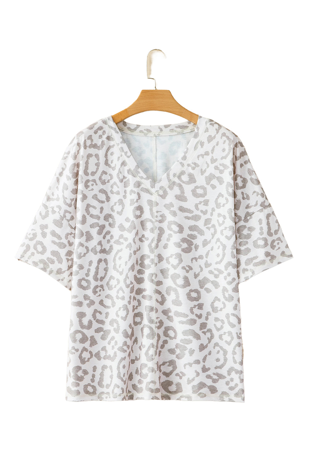 Camiseta de talla grande con escote en V y costuras expuestas con estampado de leopardo marrón