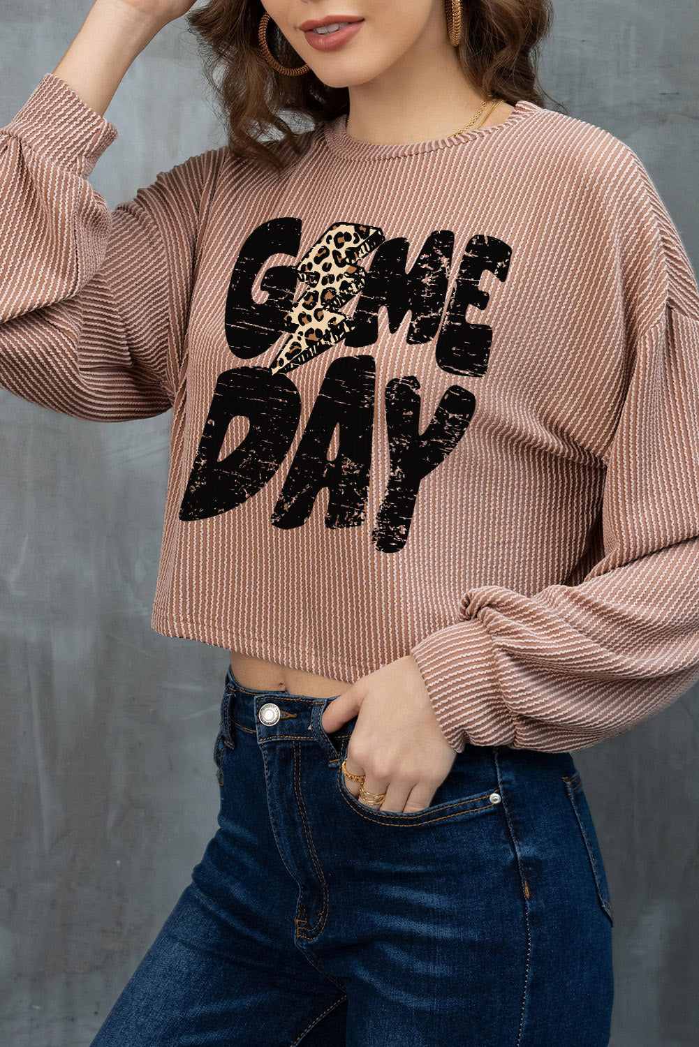 Top corto de punto con cordón Game Day de color caqui