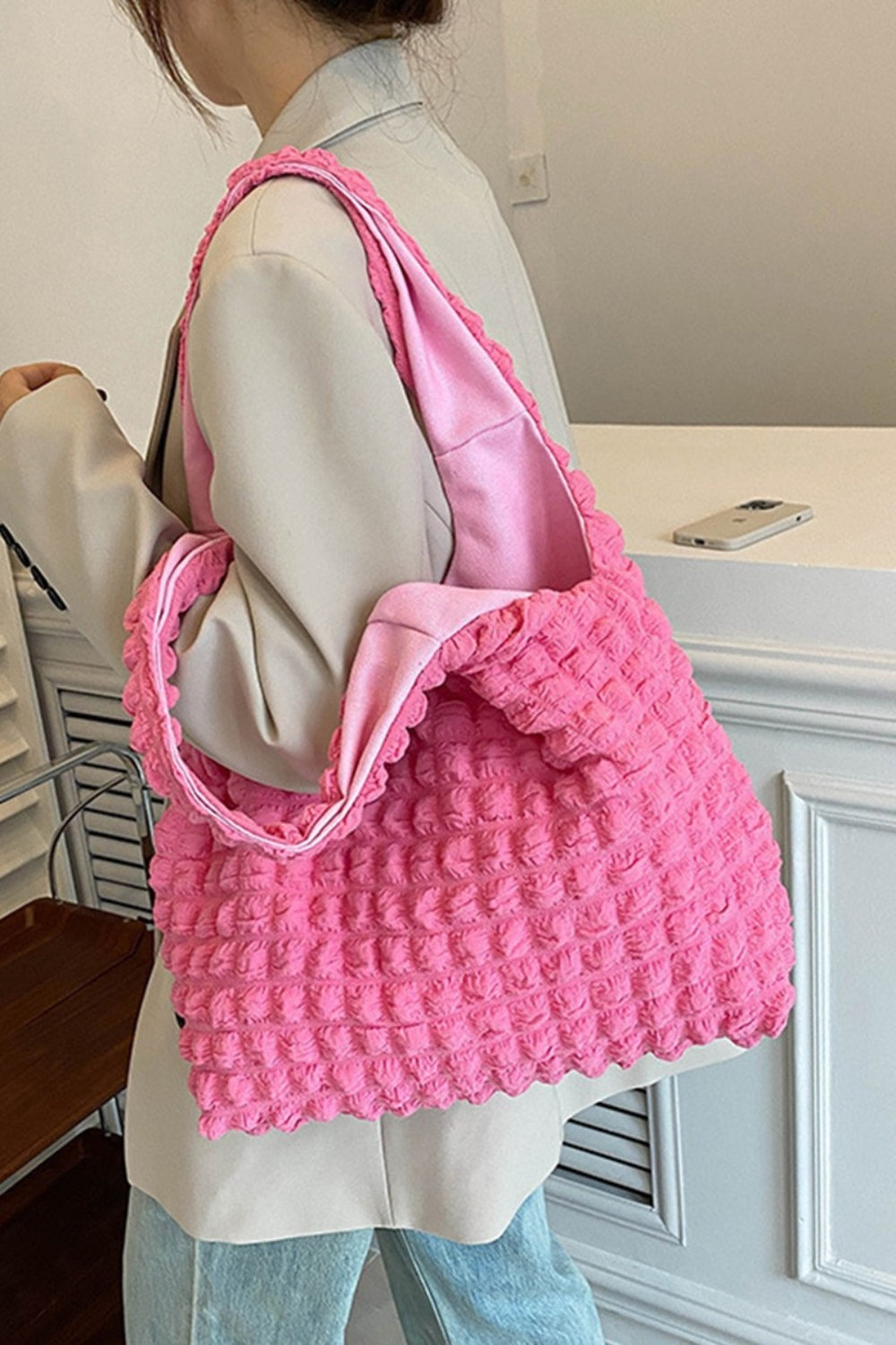 Bolso tote de hombro acolchado Zenana Cloud