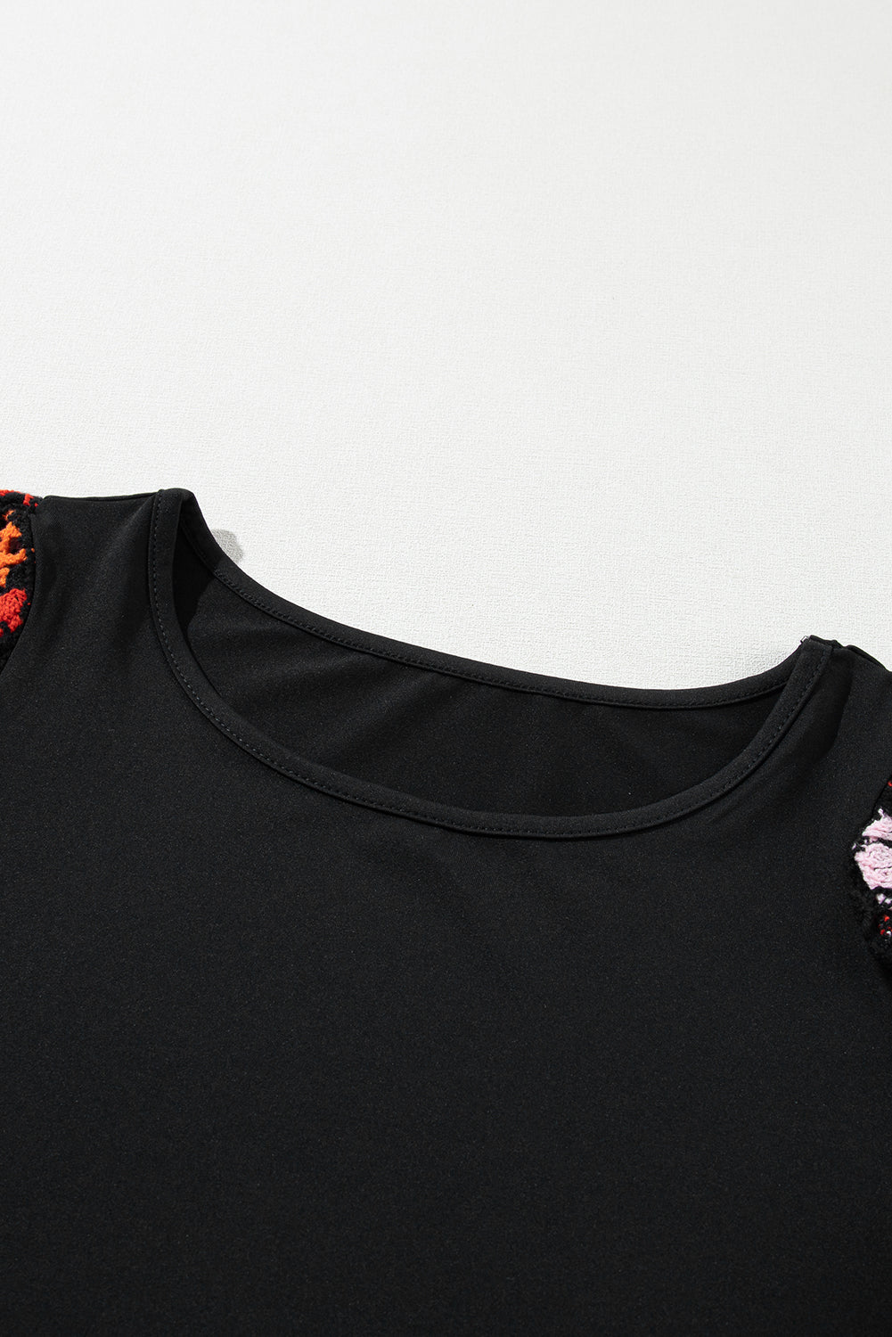 Camiseta con mangas de crochet y estampado floral ahuecado estilo boho turquesa