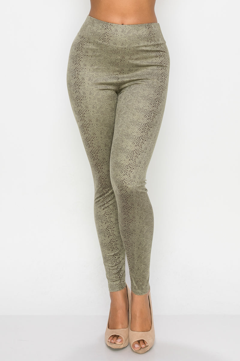Conjunto de top y leggings con estampado de serpiente en relieve