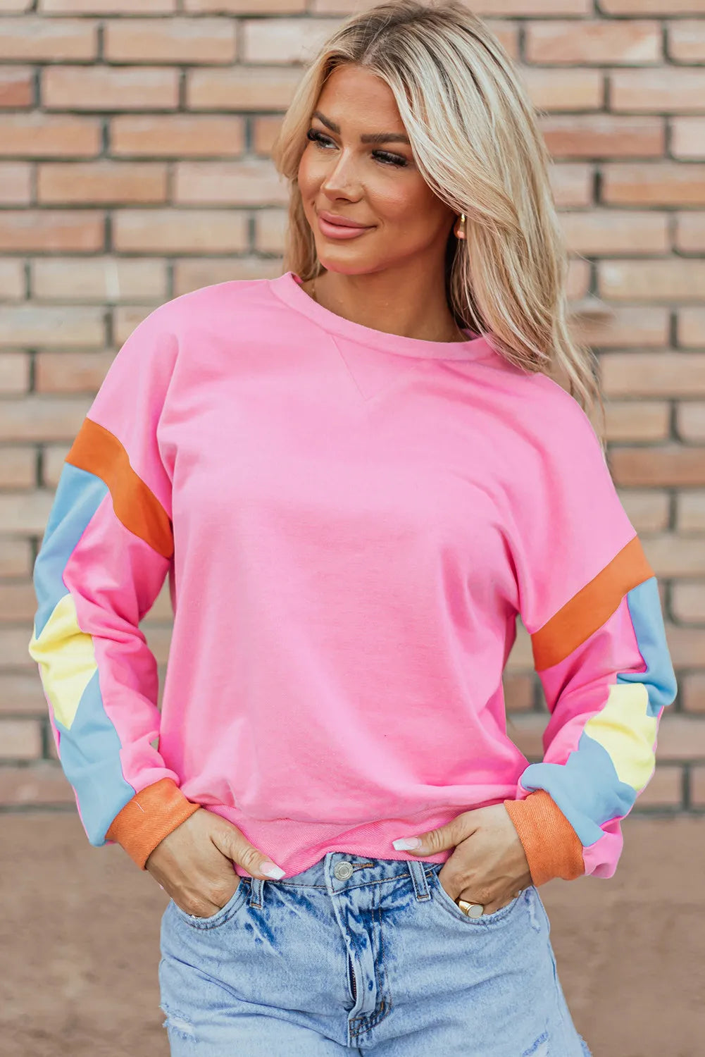 Blusa de manga larga con cuello redondo en contraste