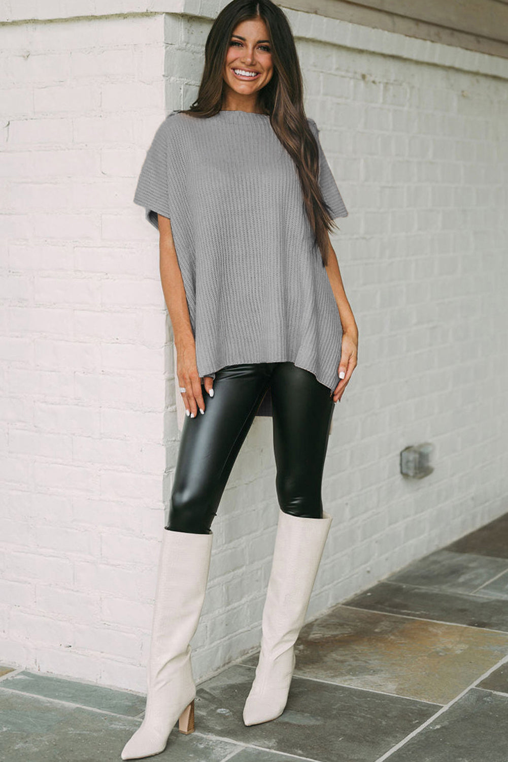 Top de punto de gran tamaño con mangas cortas estilo dolman y abertura lateral en color gris | S - XL | 3 COLORES