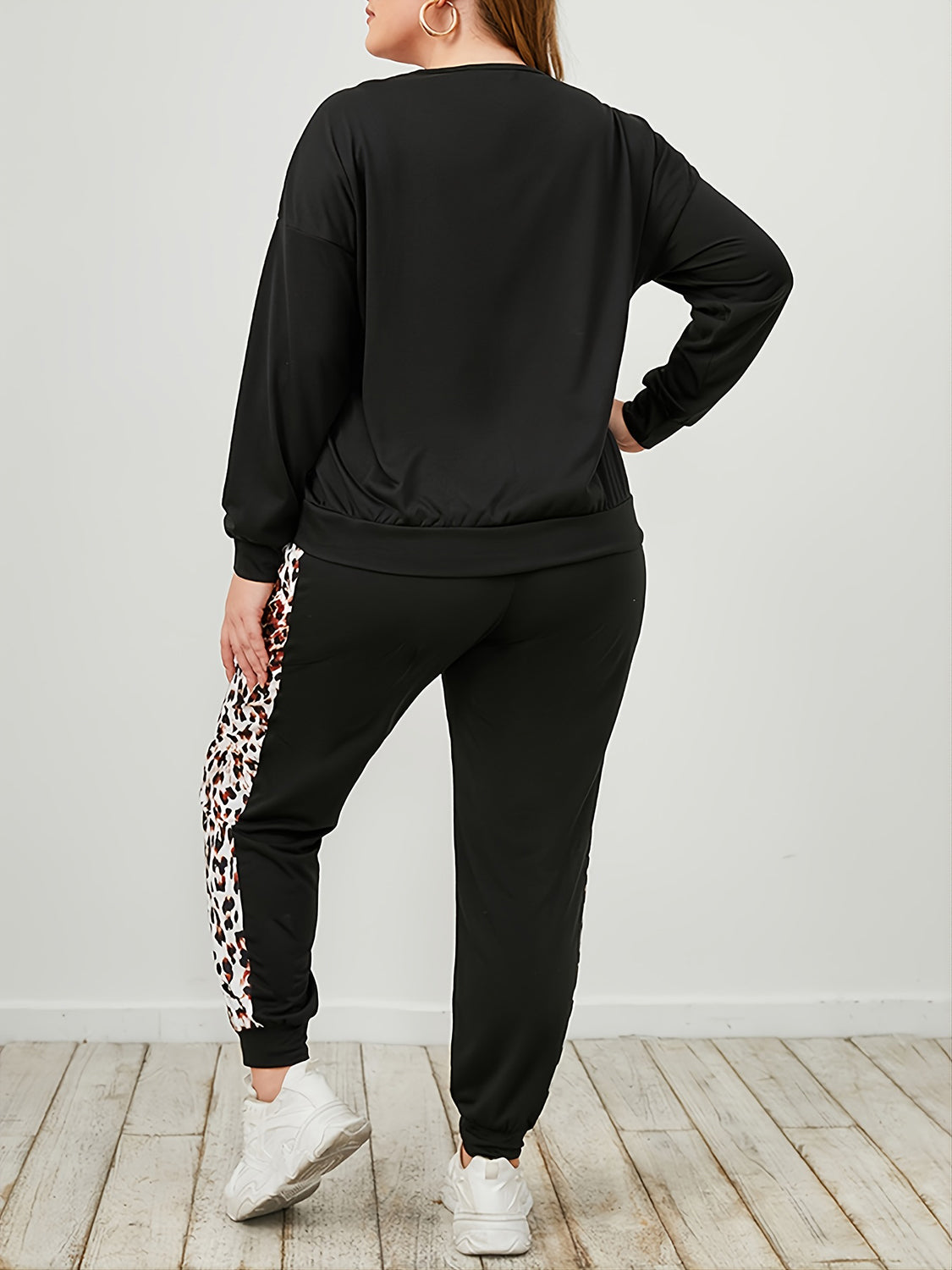 Conjunto de sudadera y pantalón deportivo con estampado de leopardo en talla grande