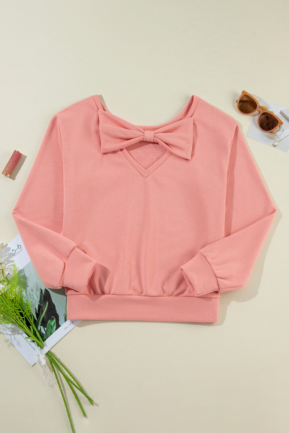 Sudadera de cuello redondo con espalda descubierta y lazo en color castaño claro