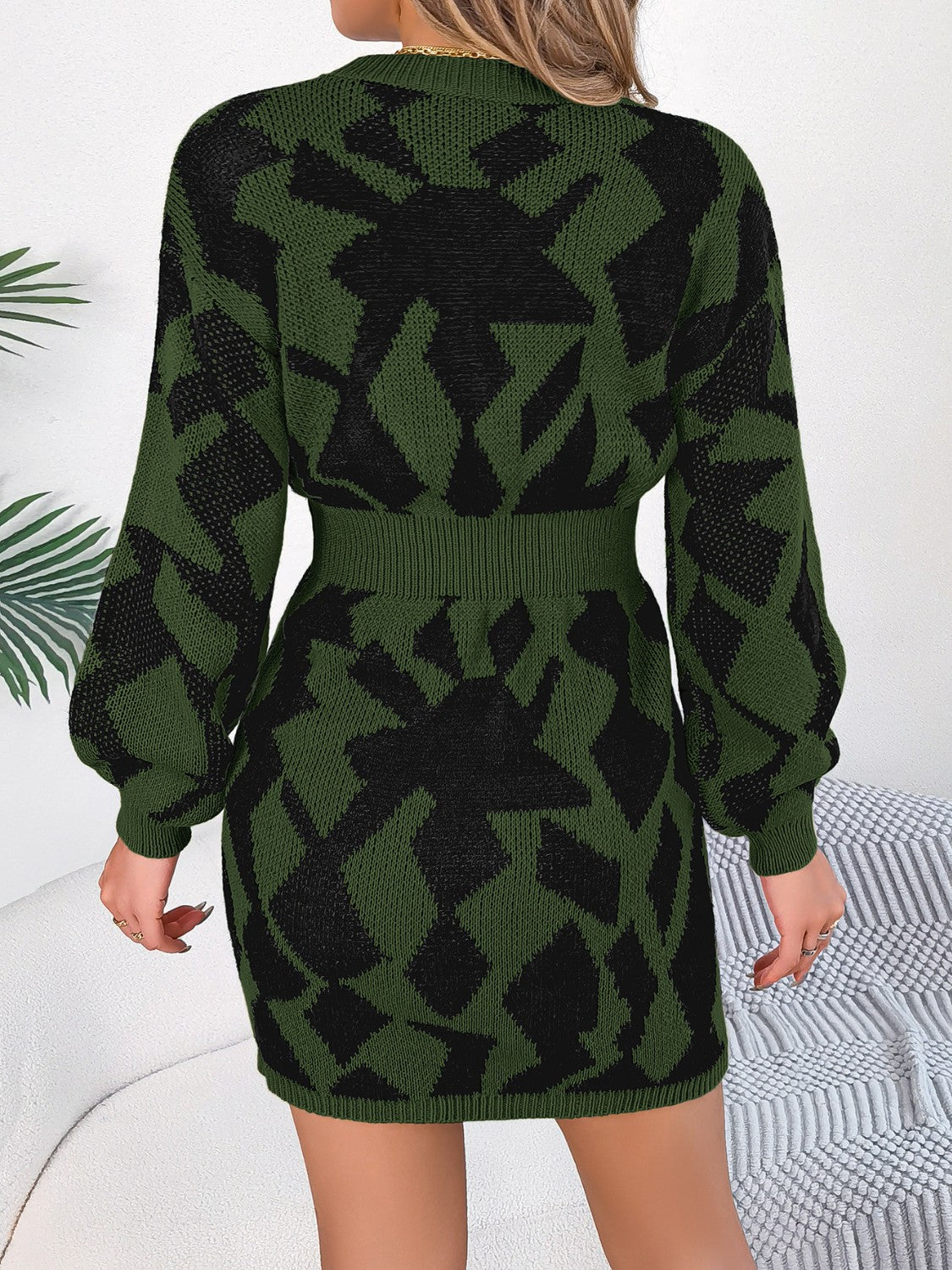 Vestido mini tipo suéter de manga larga con escote redondo y aberturas en contraste | SML | 3 COLORES
