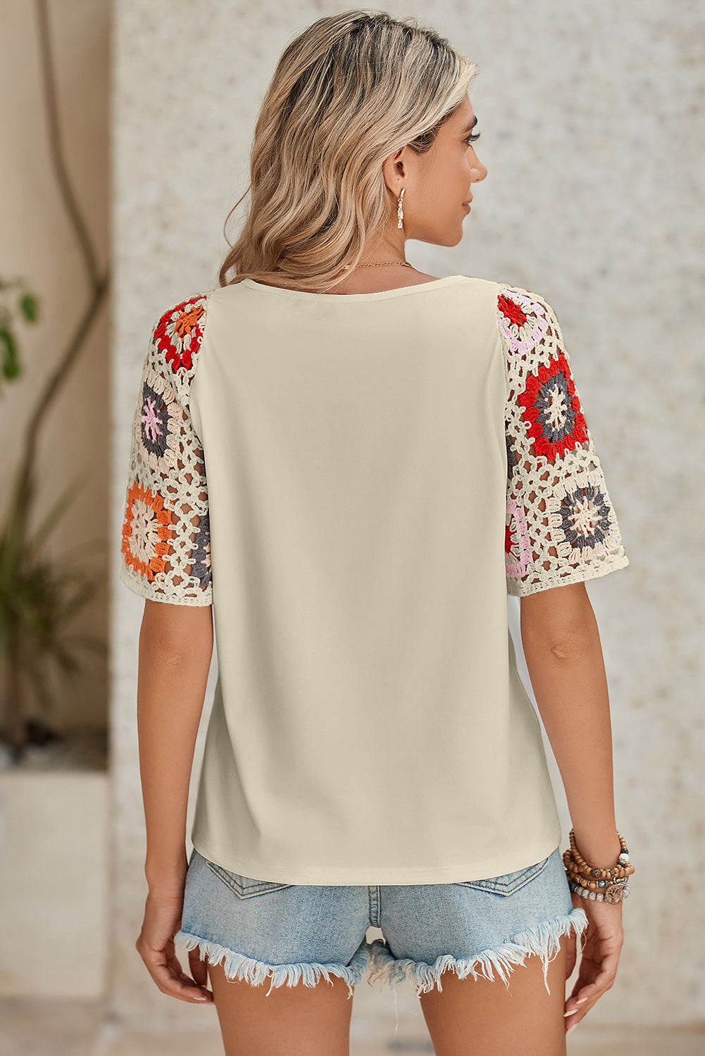 Camiseta con mangas de crochet y estampado floral ahuecado estilo boho turquesa